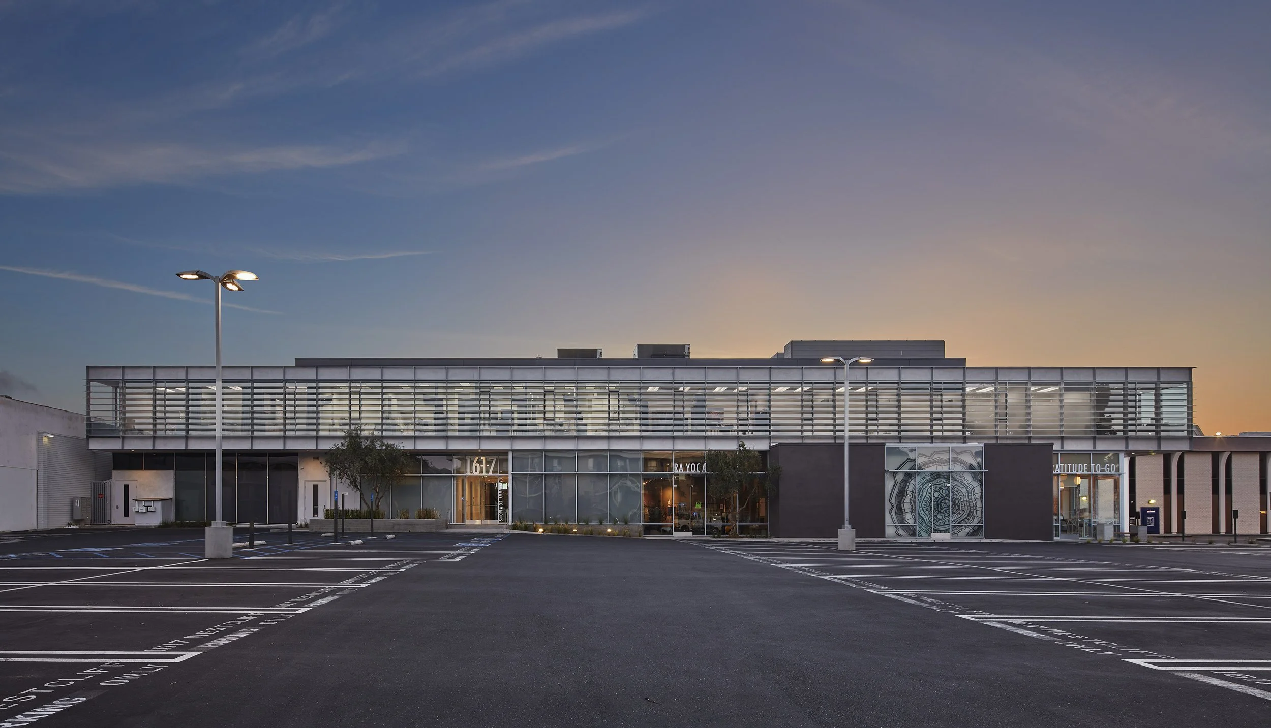 castaway-commons-newport-beach-sunset-facade.jpg
