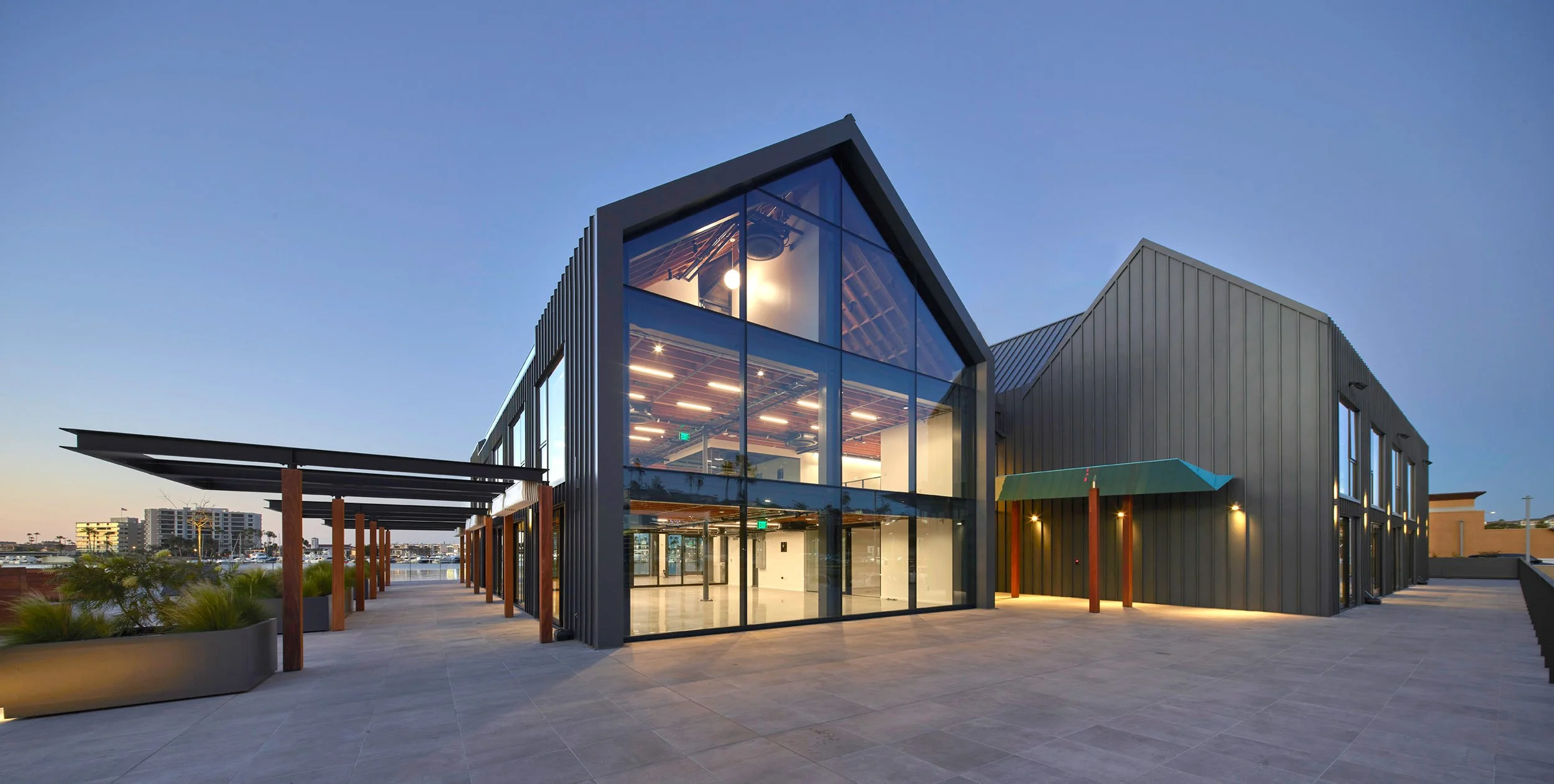 west-coast-highway-newport-beach-gabled-glass-facade.jpg