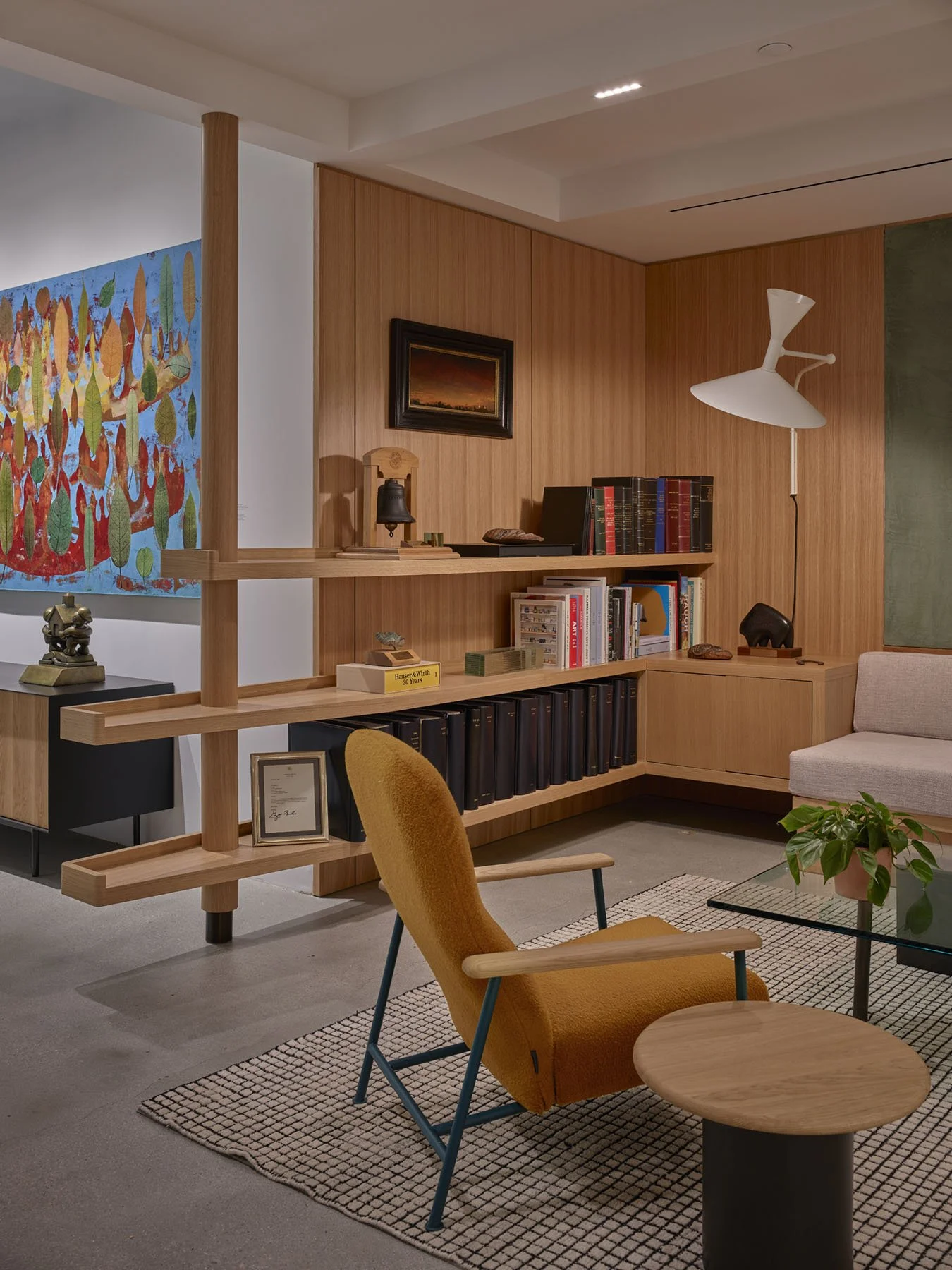 broad-foundation-los-angeles-library-lounge.jpg
