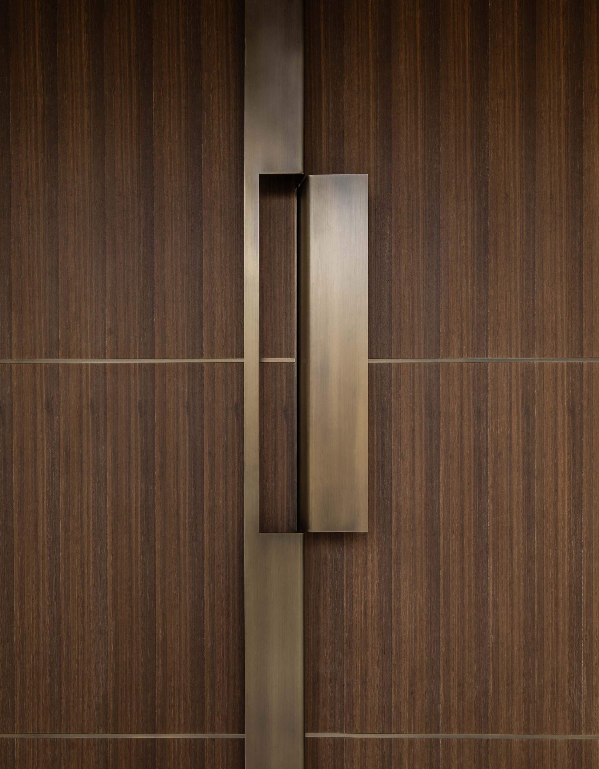 donaldson-partners-dune-house-dubai-custom-entry-door-detail.jpg