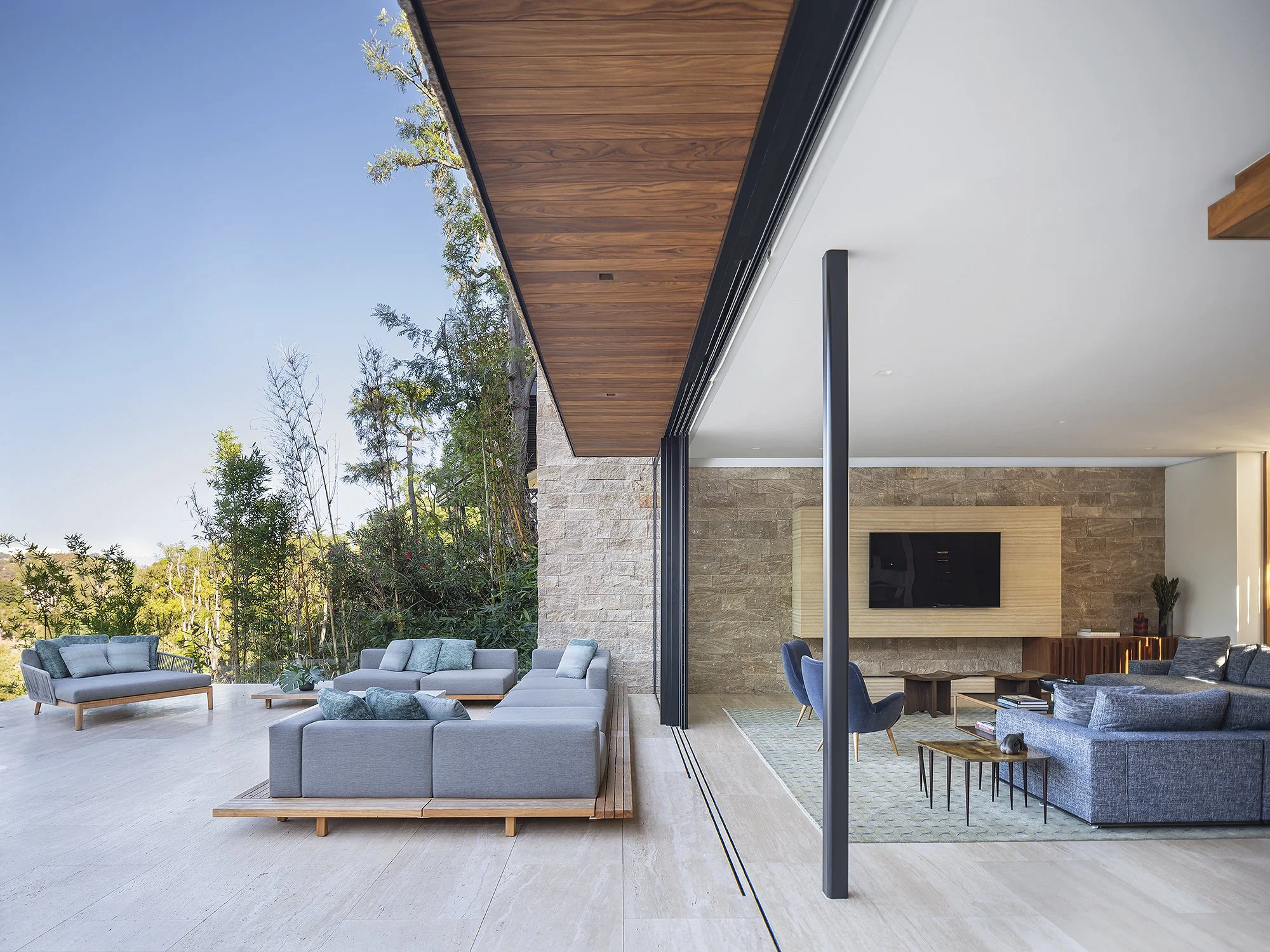san-remo-residence-pacific-palisades-living-room-terrace.jpg