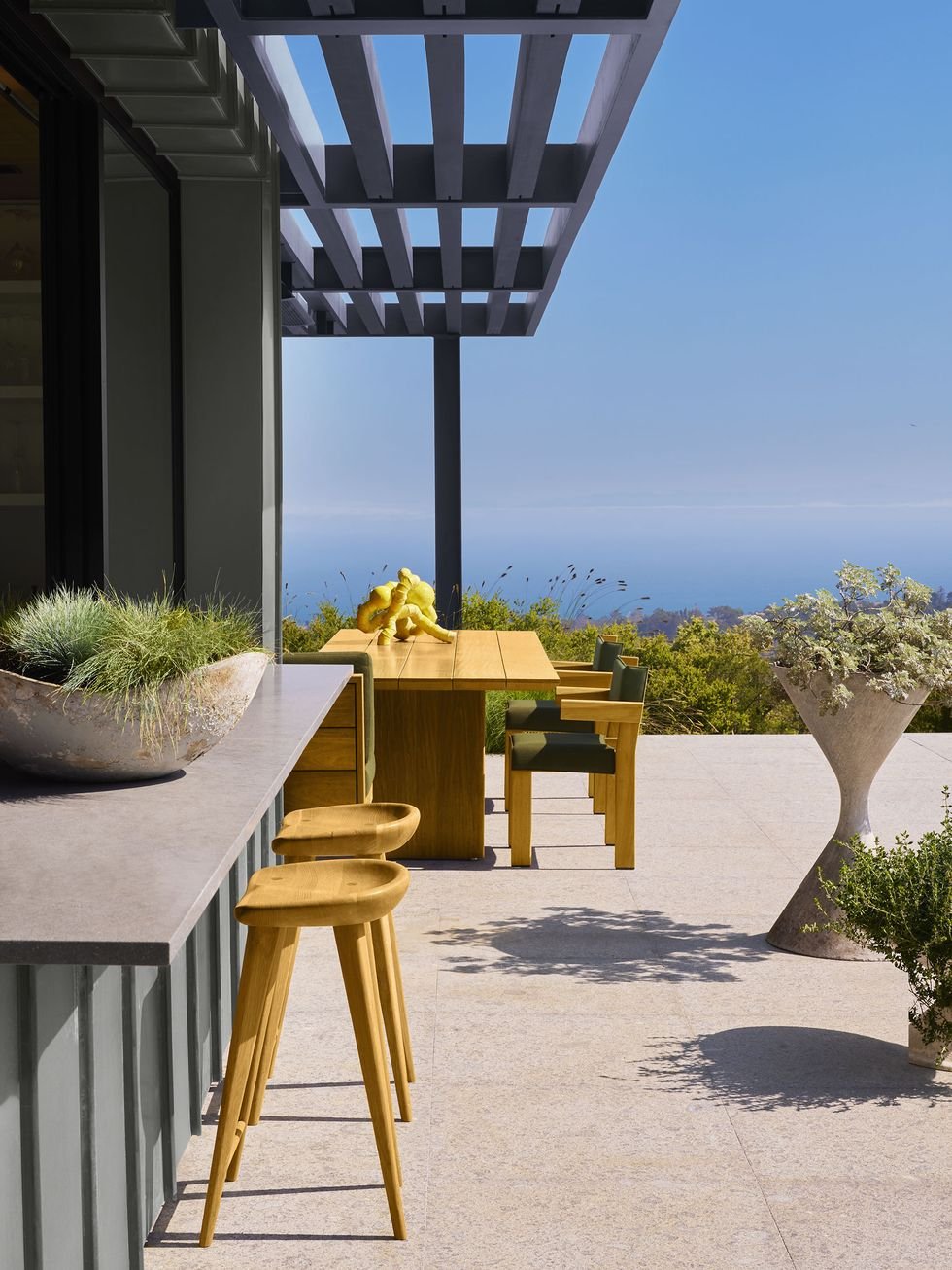 hot-springs-road-montecito-outdoor-dining-ocean-view.jpg