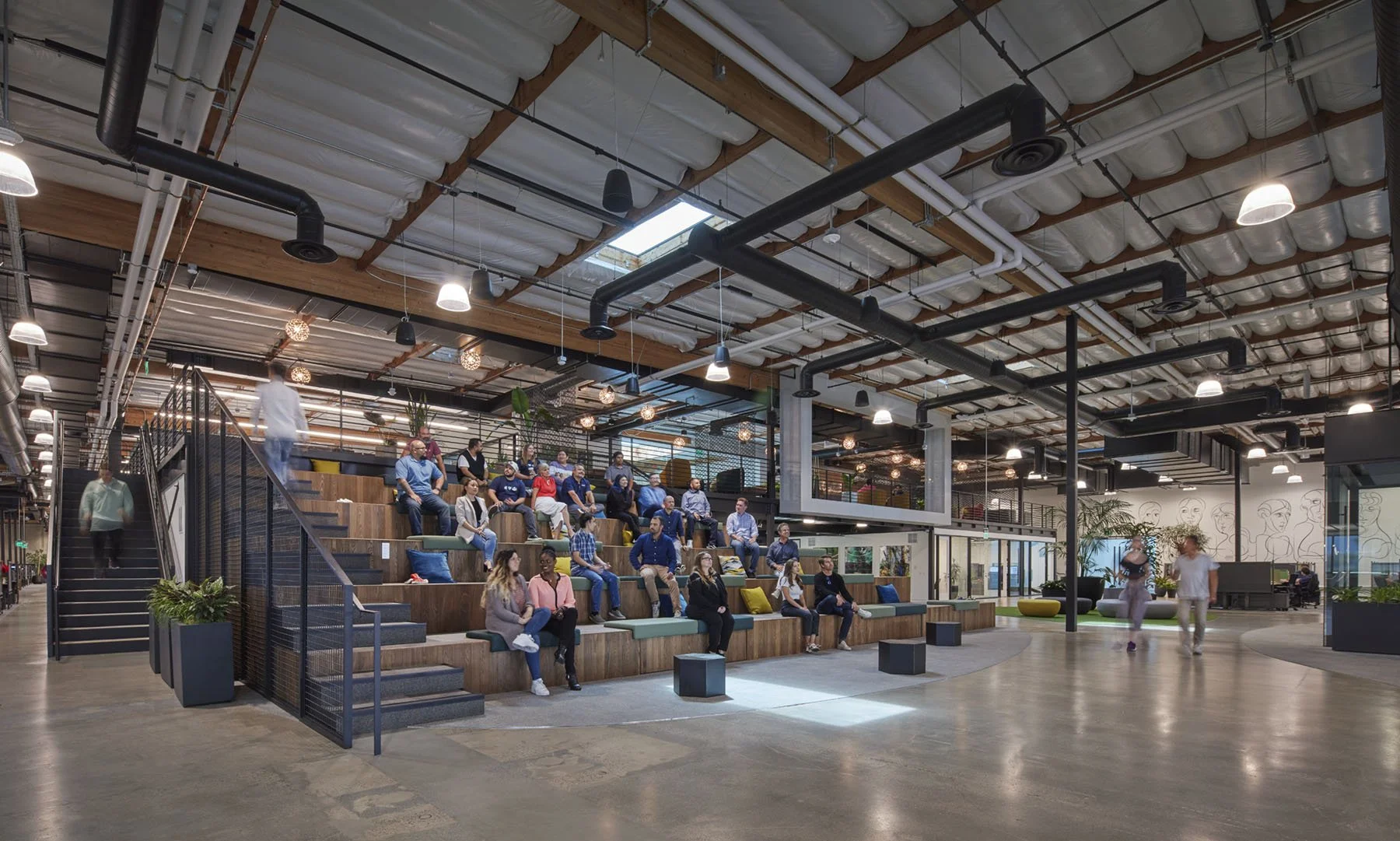 tricon-residential-tustin-tiered-community-gathering-space.jpg