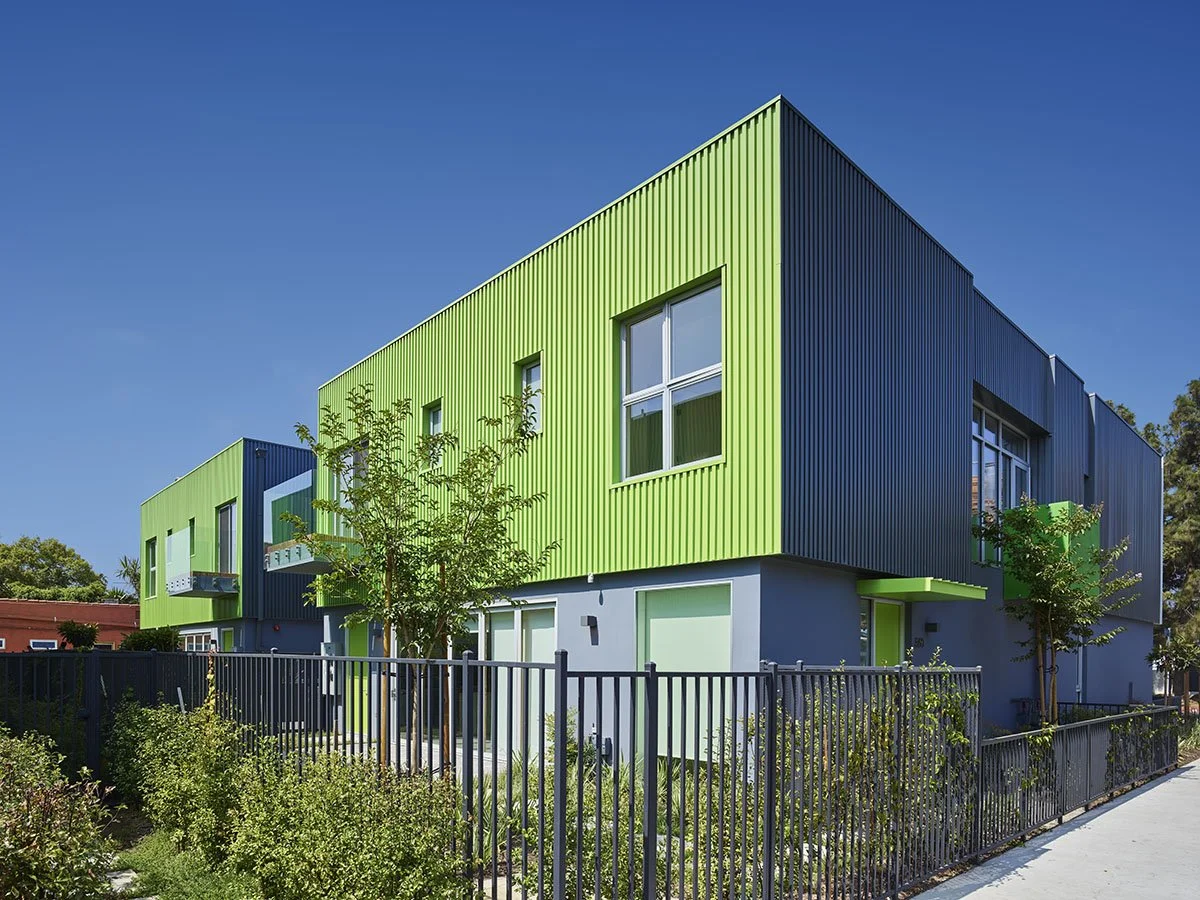 willoughby-duplexes-west-hollywood-green-residential-volume.jpg