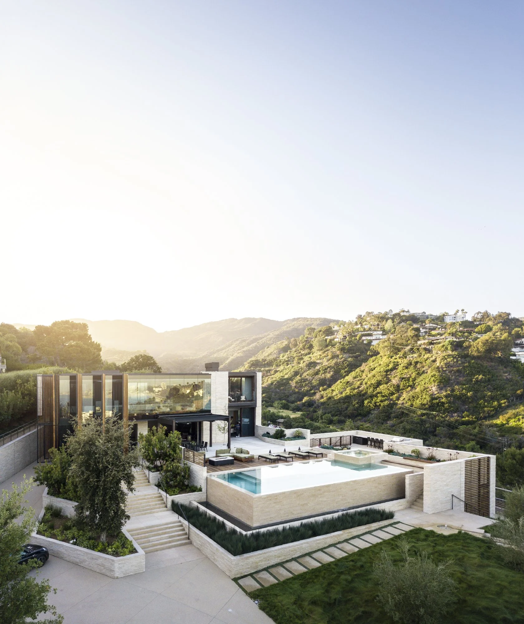 donaldson-partners-tramonto-residence-pacific-palisades-modern-home-street-view.JPG