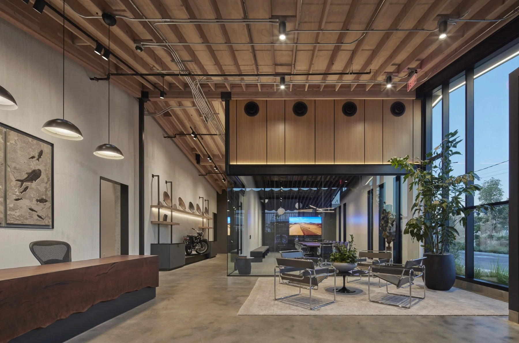behrens-associates-el-segundo-office-lobby-collaboration-space.jpg