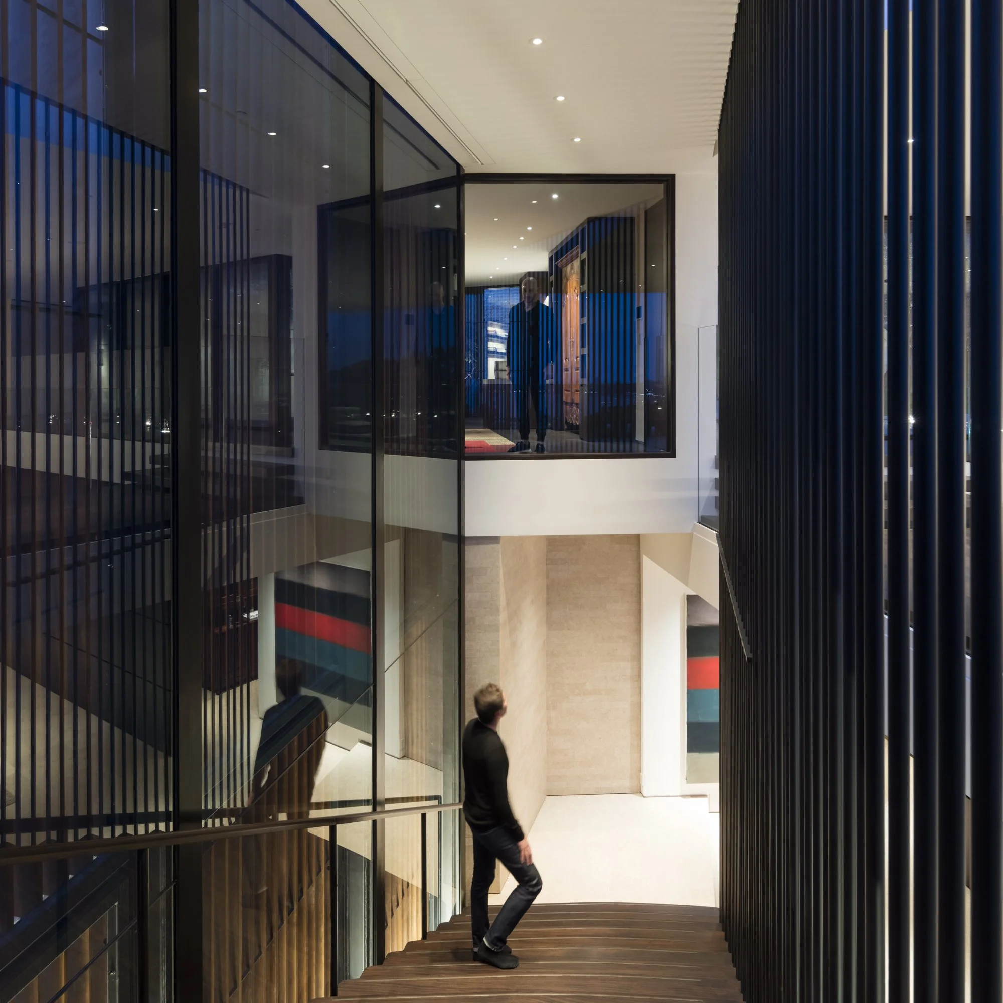 donaldson-partners-tramonto-residence-pacific-palisades-floating-stair-glass-atrium.jpg