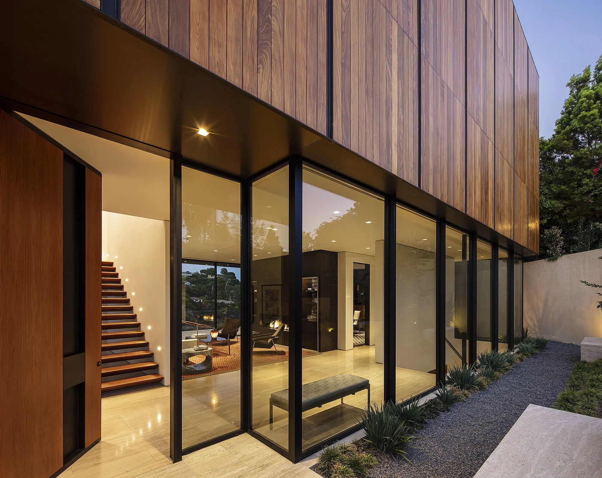 san-remo-residence-pacific-palisades-glazed-entry-courtyard.jpg