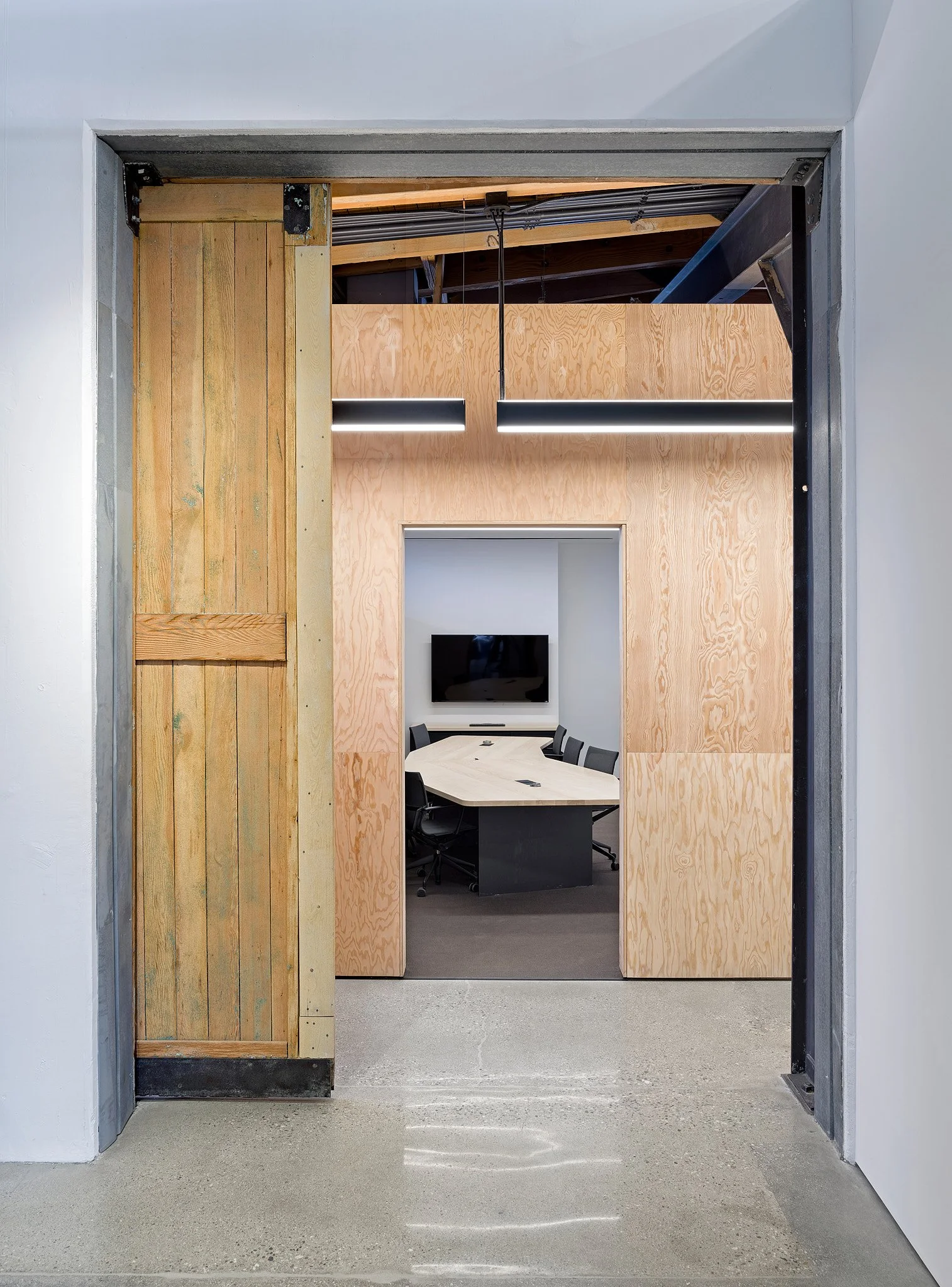 mash-studios-los-angeles-conference-room-industrial-door.jpg