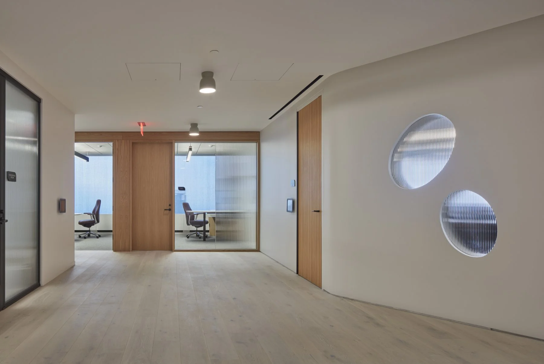 arentfox-schiff-los-angeles-private-office-hallway.jpg