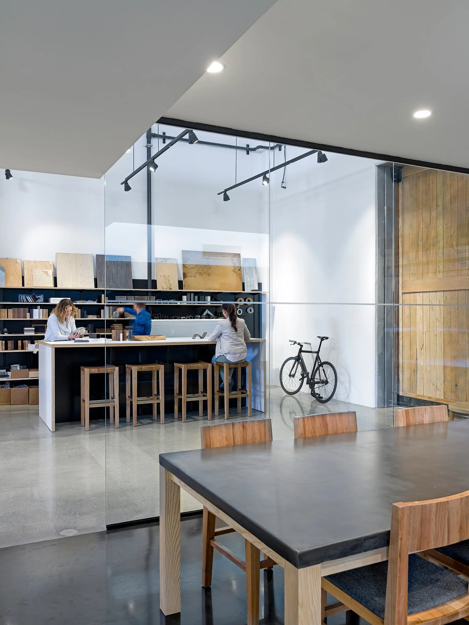 mash-studios-los-angeles-material-library-collaboration-space.jpg