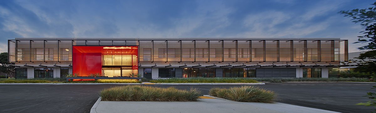 5300-mcconnell-creative-office-dusk-elevation.jpg