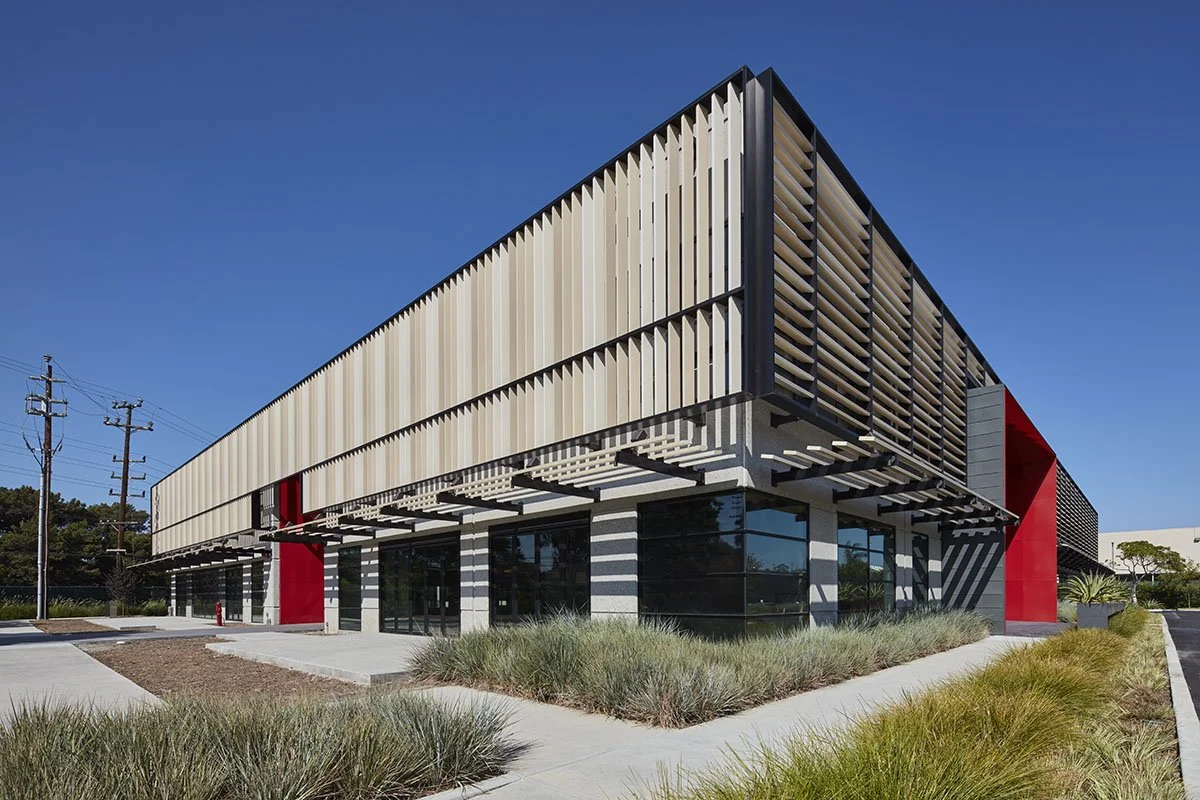 5300-mcconnell-creative-office-exterior-playa-vista.jpg