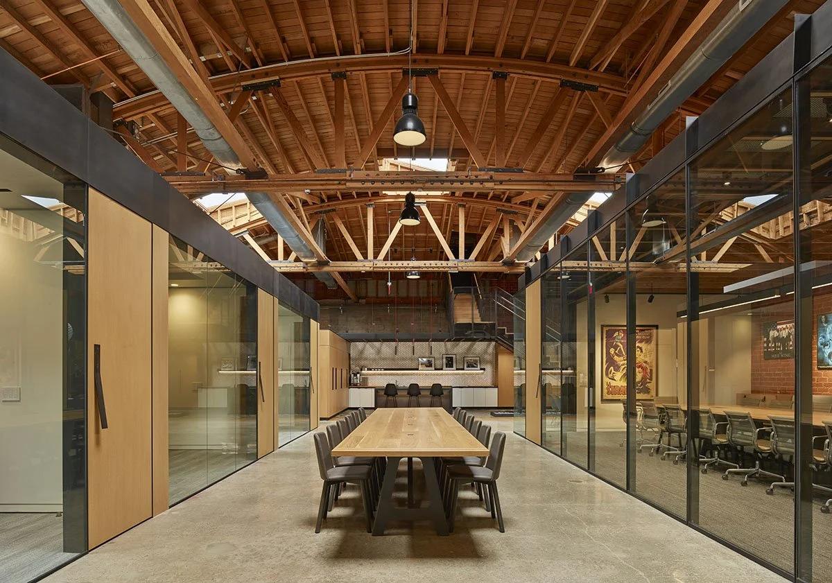john-wells-productions-los-angeles-communal-workspace.jpg