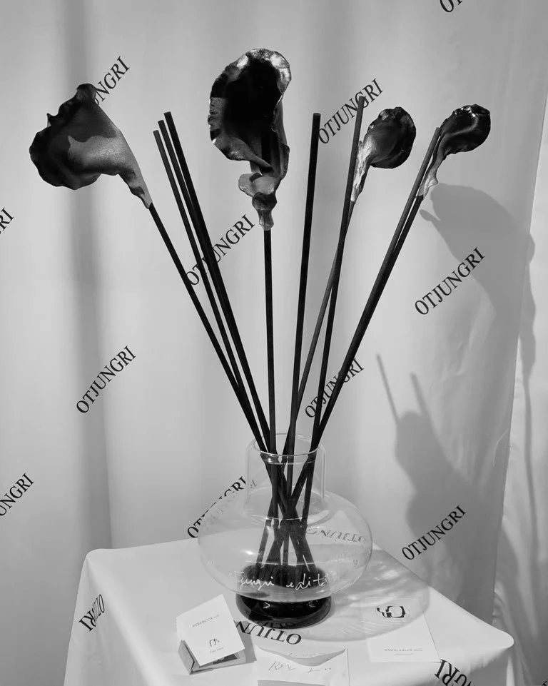 2019 R as a blackwater vase.jpg