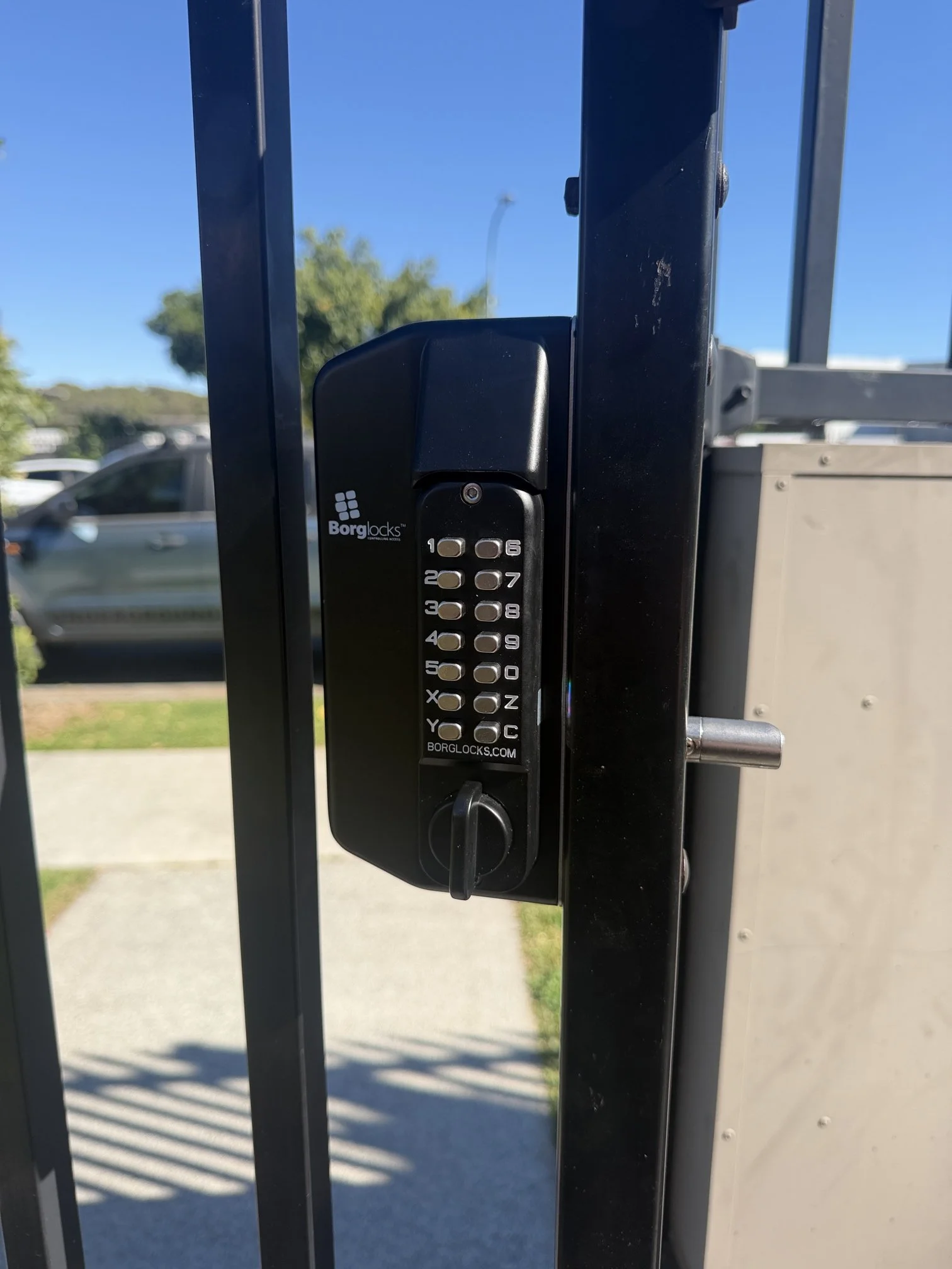 Digital Gate Lock - Arundel 1.jpg