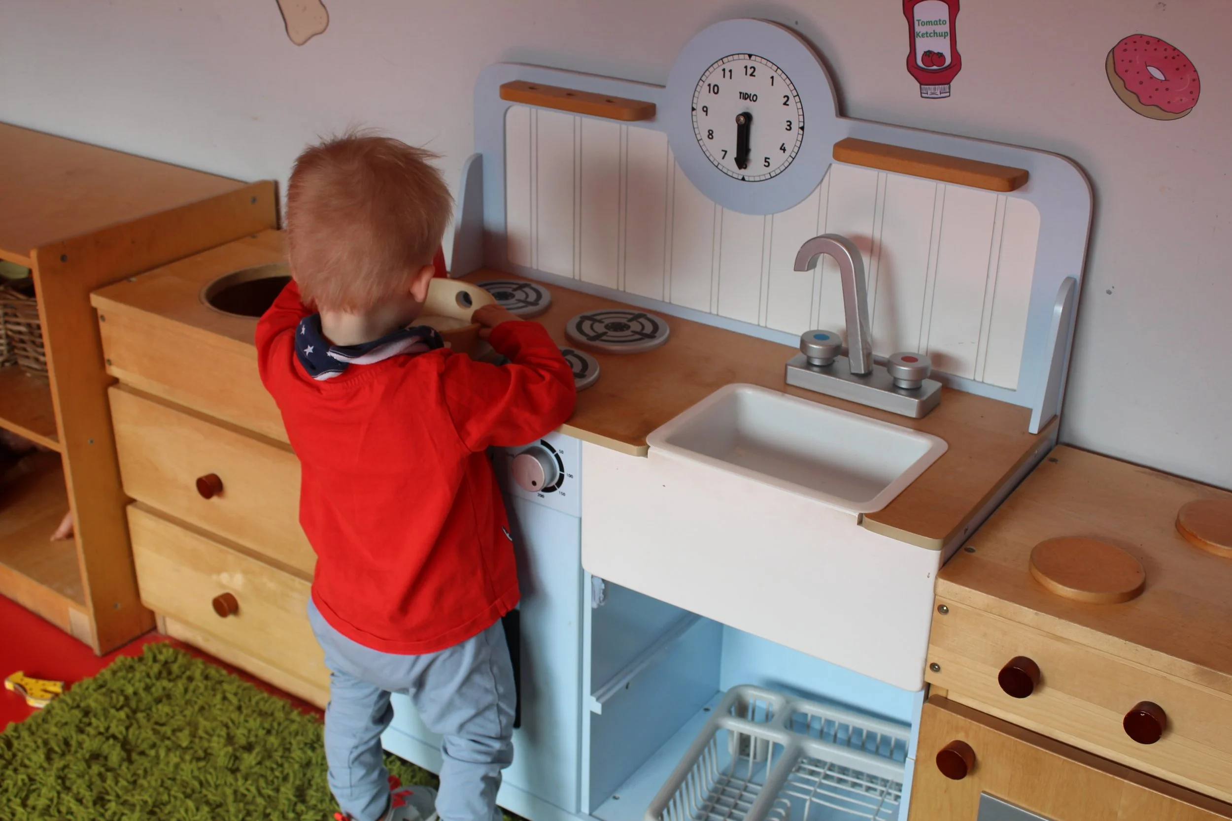child at home corner (1).JPG