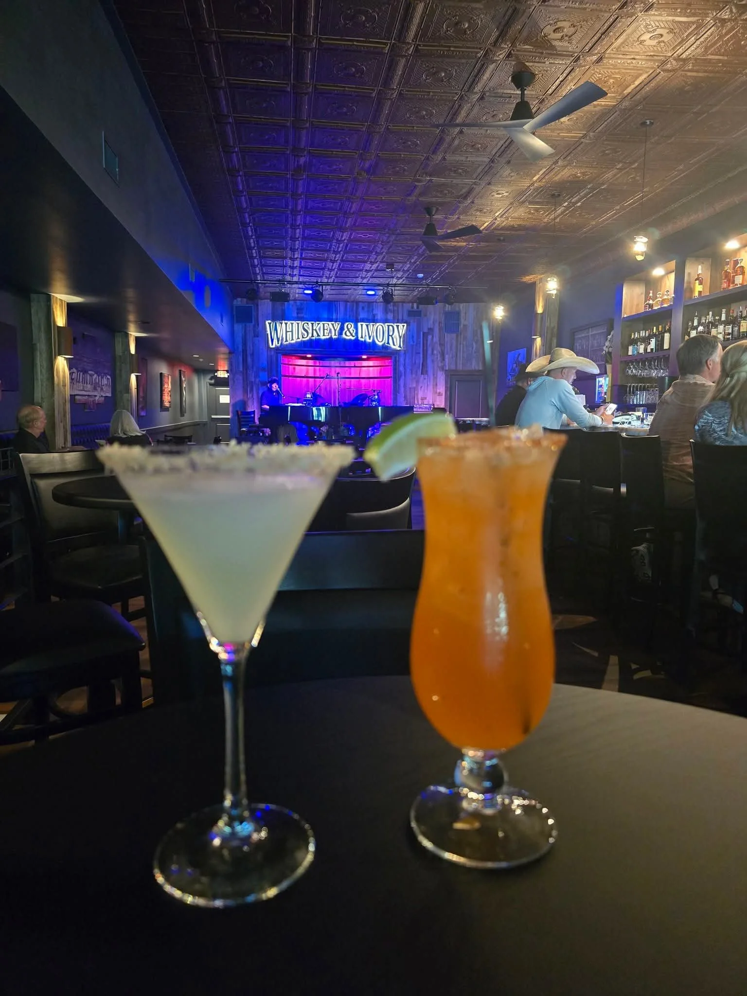 Happy Hour Entertainment 