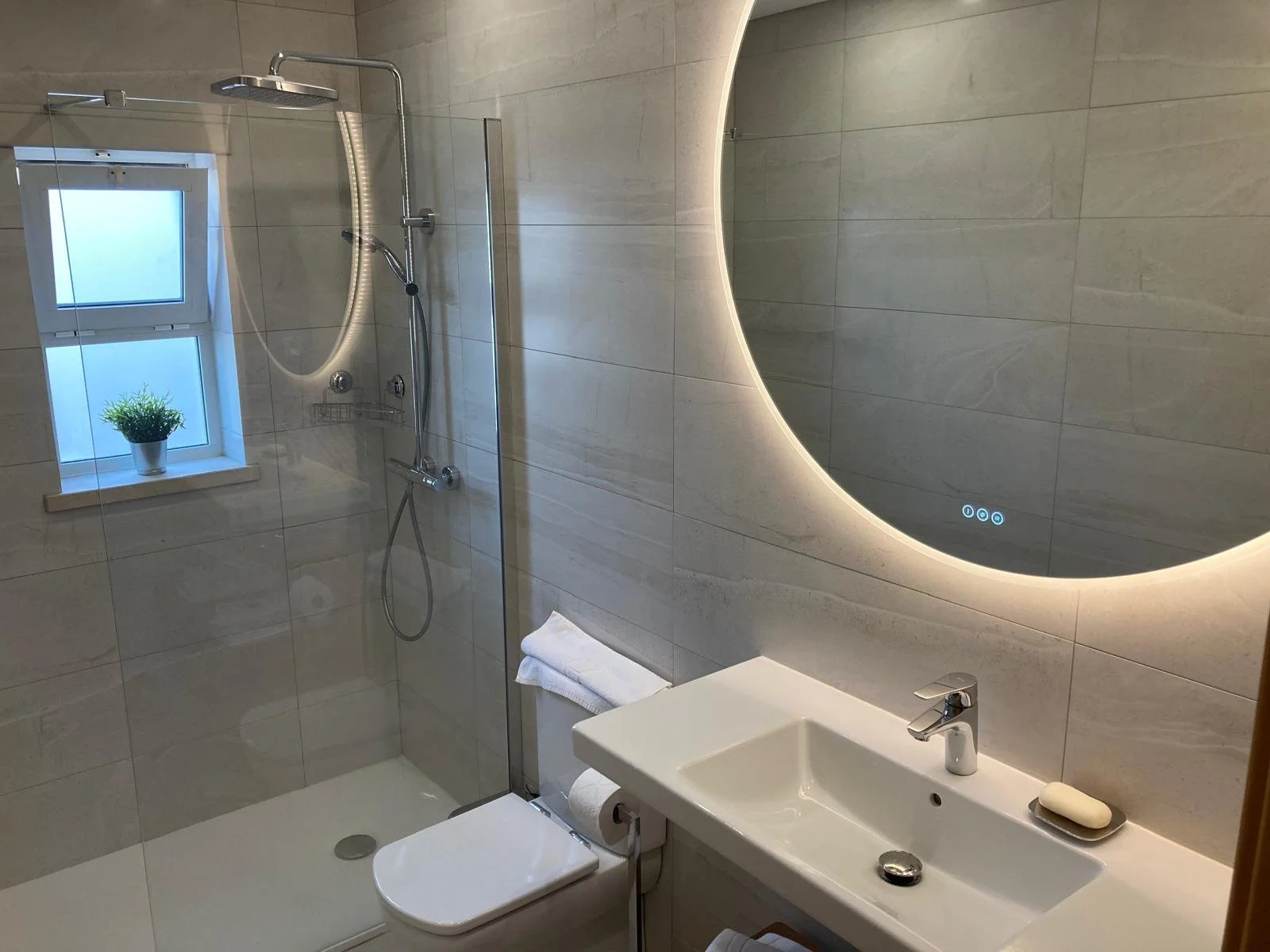 WhatsApp Image 2025-01-17 at 20.17.33_e1ca14ef.jpg