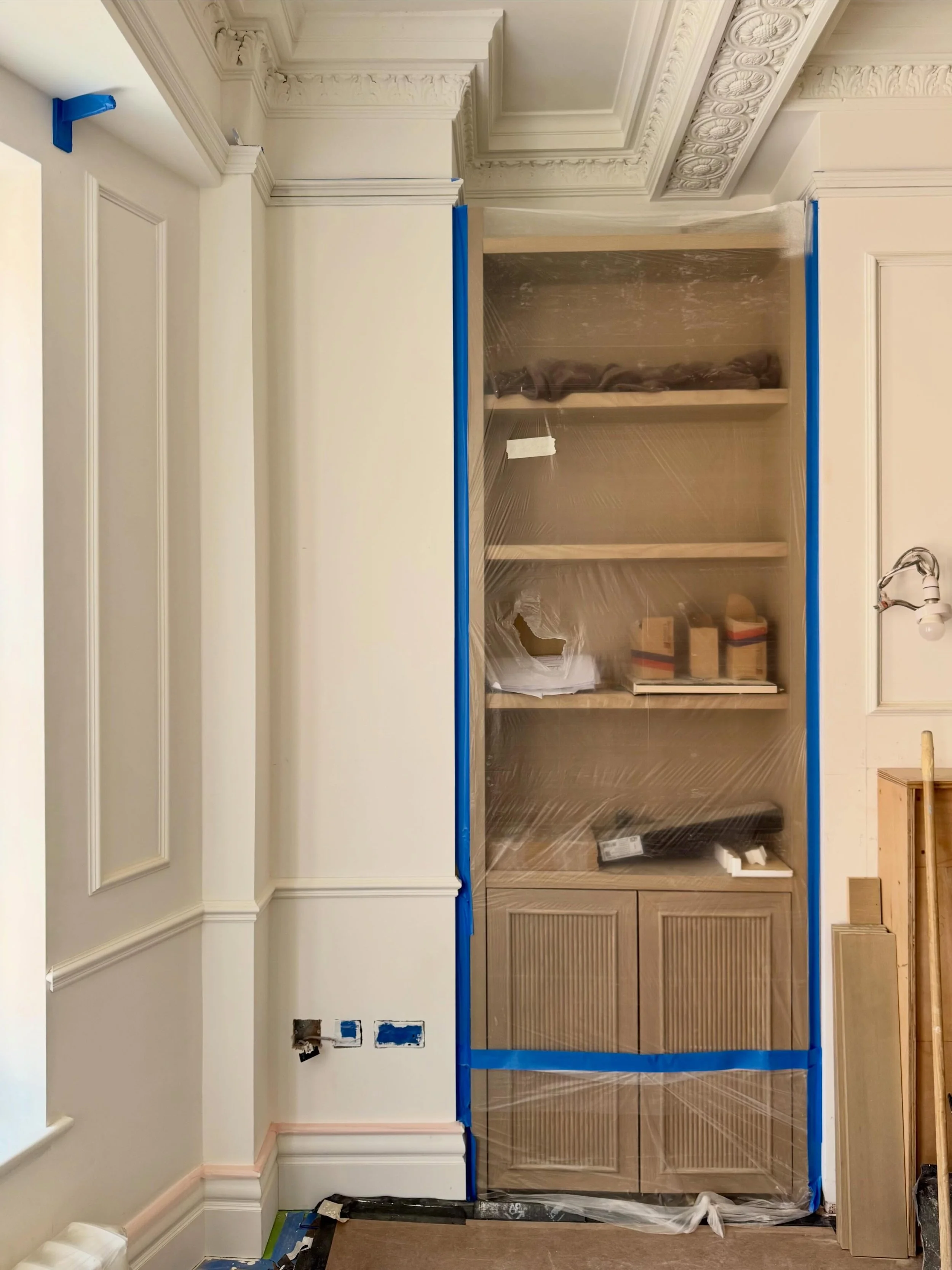More progress shots from our full Mayfair apartment retrofit as it nears completion. Bespoke joinery by @union.bespoke in place, all being brought together by @capitalservicesgroupltd 

Architects: @mdparchitects
Contractor: @capitalservicesgroupltd 