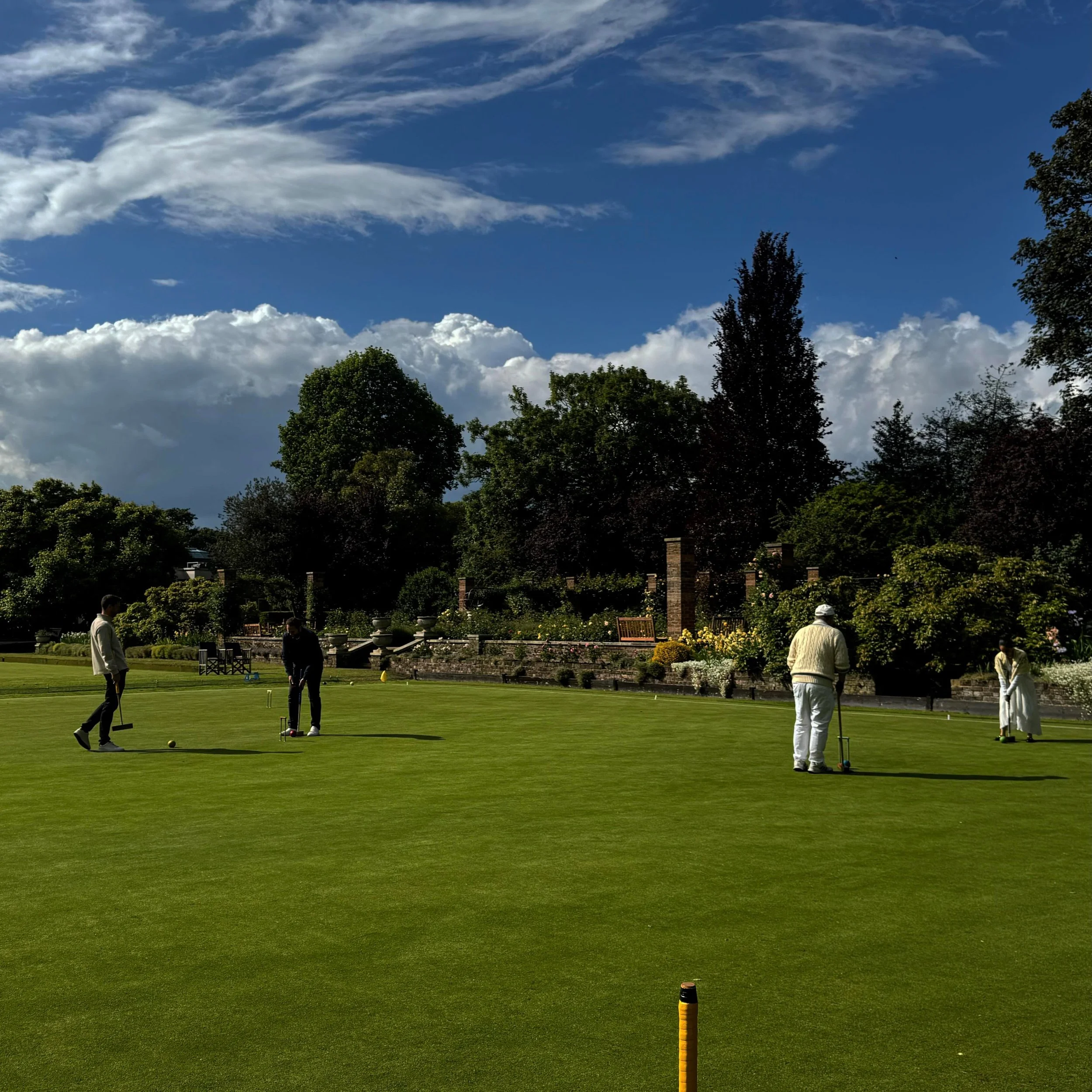 Something a bit different yesterday- a fun afternoon of croquet @thehurlinghamclub as part of the Summer Social series hosted by @sothebysrealty @lumley_insurance and @ennessglobal in partnership with @capitalservicesgroupltd @ifx_payments and @sytne