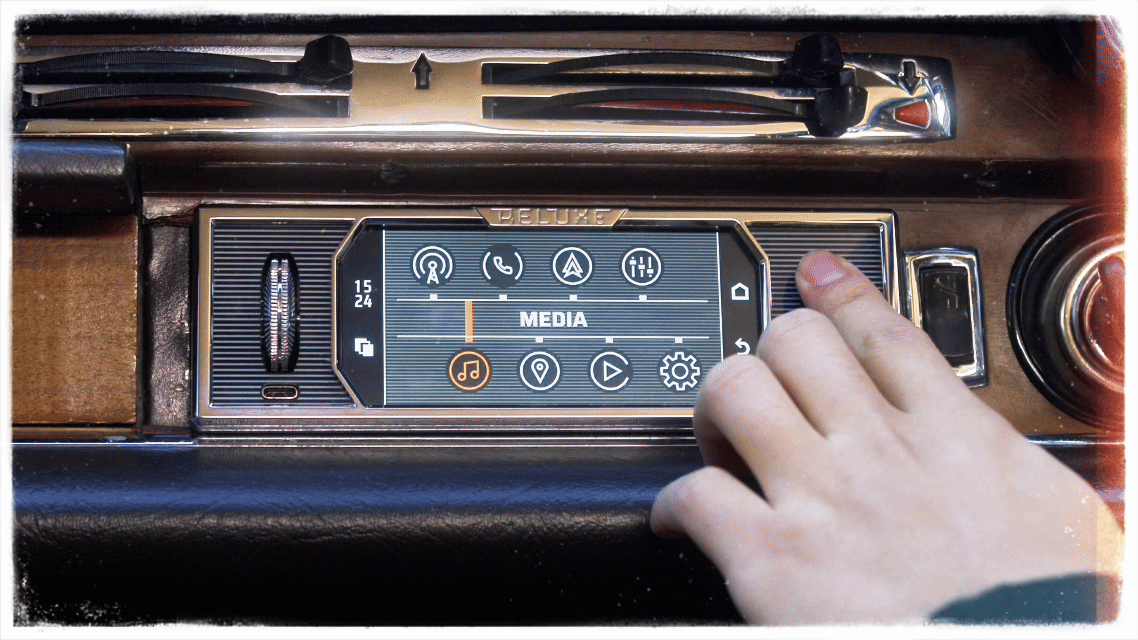 Interact with Reluxe Stereo using the 5-way control dial