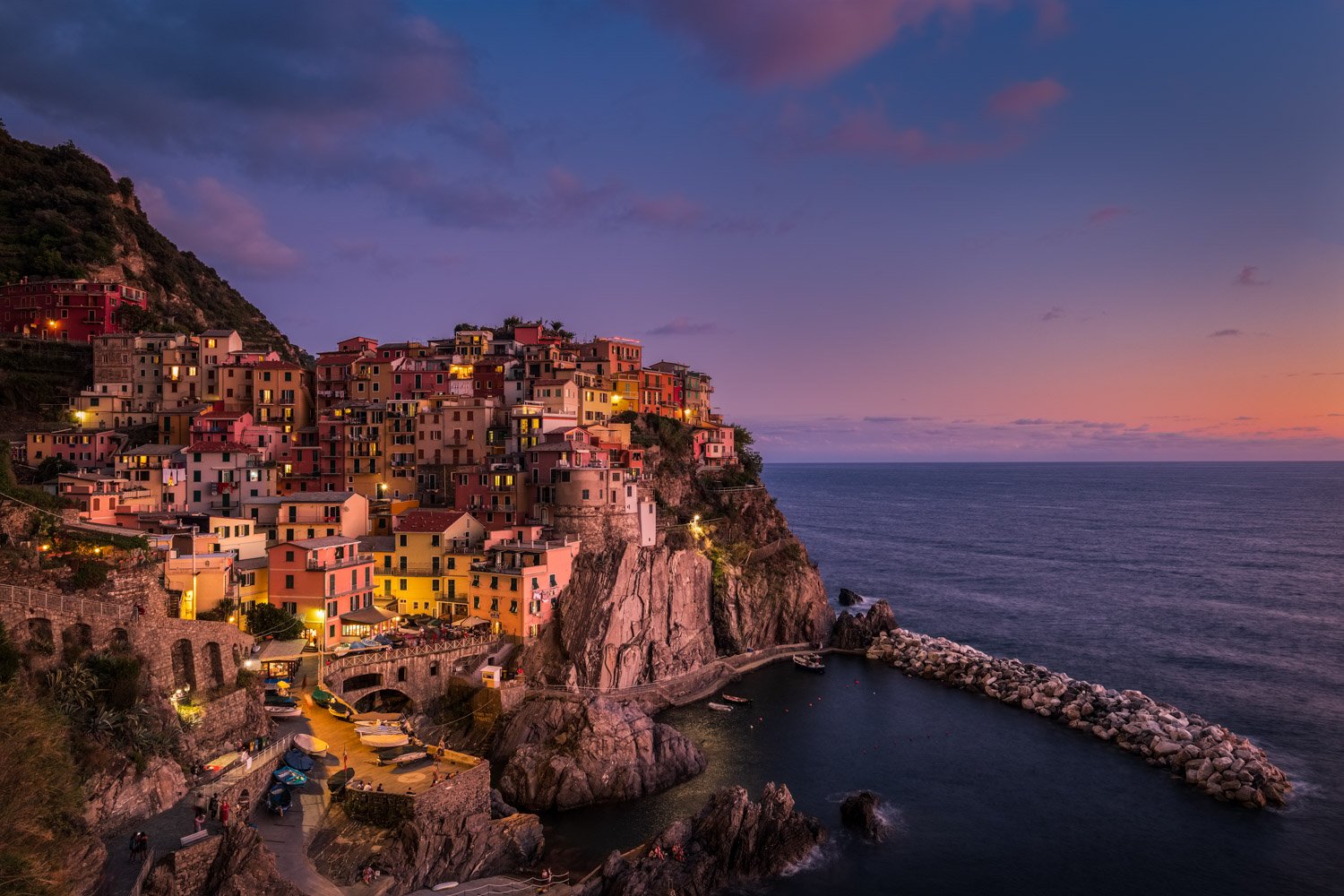 Manarola  Italy.jpg