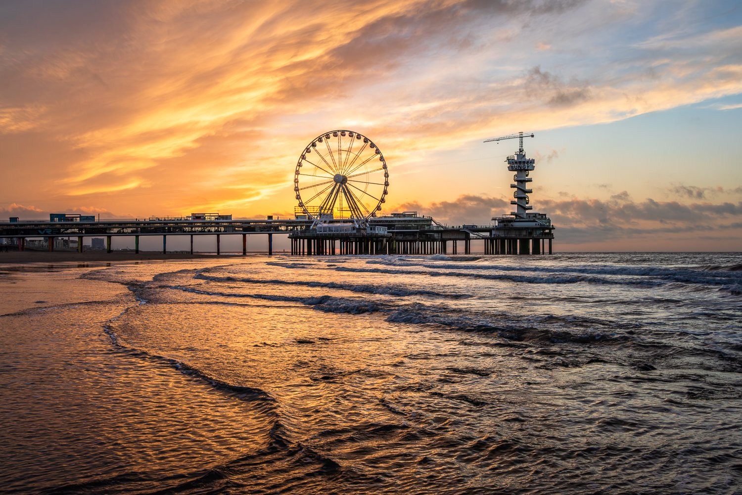 Scheveningen Pier.jpg