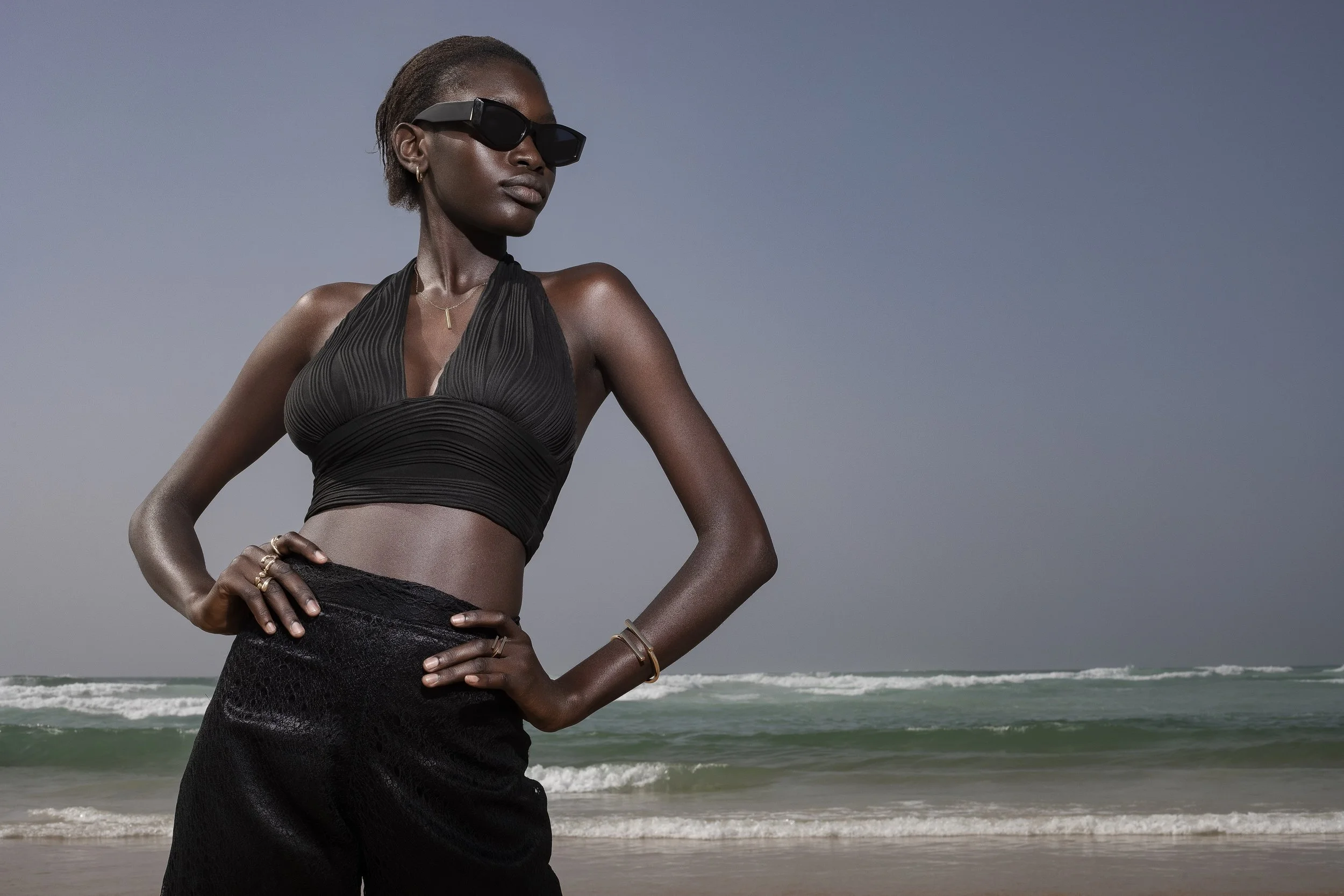 dakarbeachwoman22@soumayn.jpeg