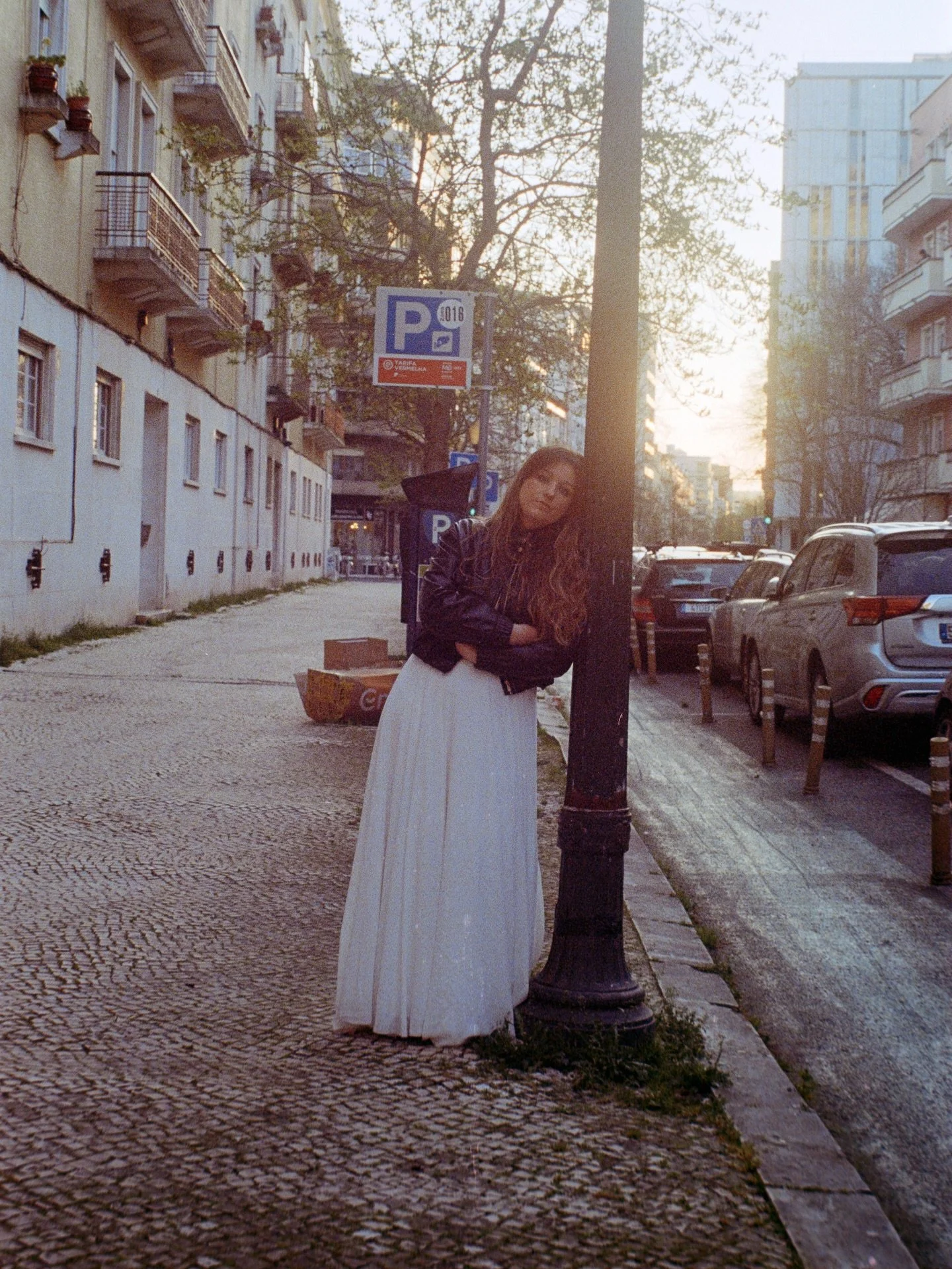 Some weddings are just rock&amp;roll. And some brides are just cool.

.

#lisbonphotographer #weddingportugal #bridephotography #weddingphotography