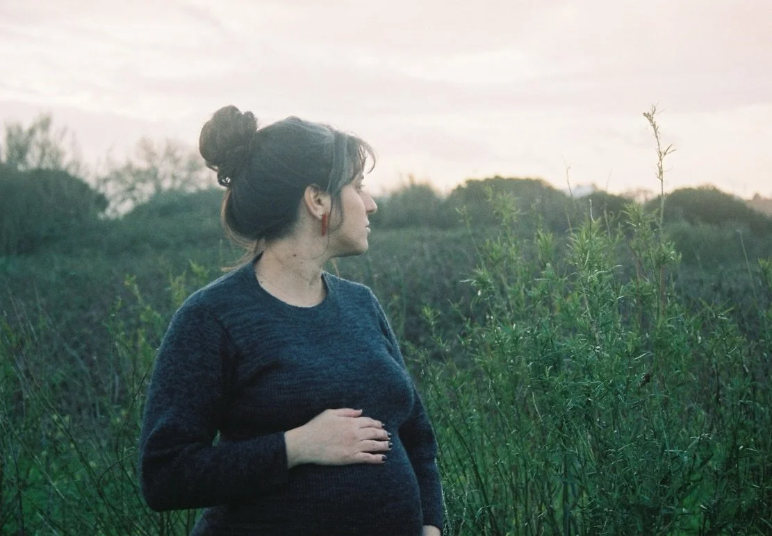 Sometimes in life, the circunstantes are not perfect, but you do it anyway. These were shot on film and digital, during a storm in Portugal. The weather gave us a break for a couple of hours and we were able to quickly to this session. 

Im so so hap