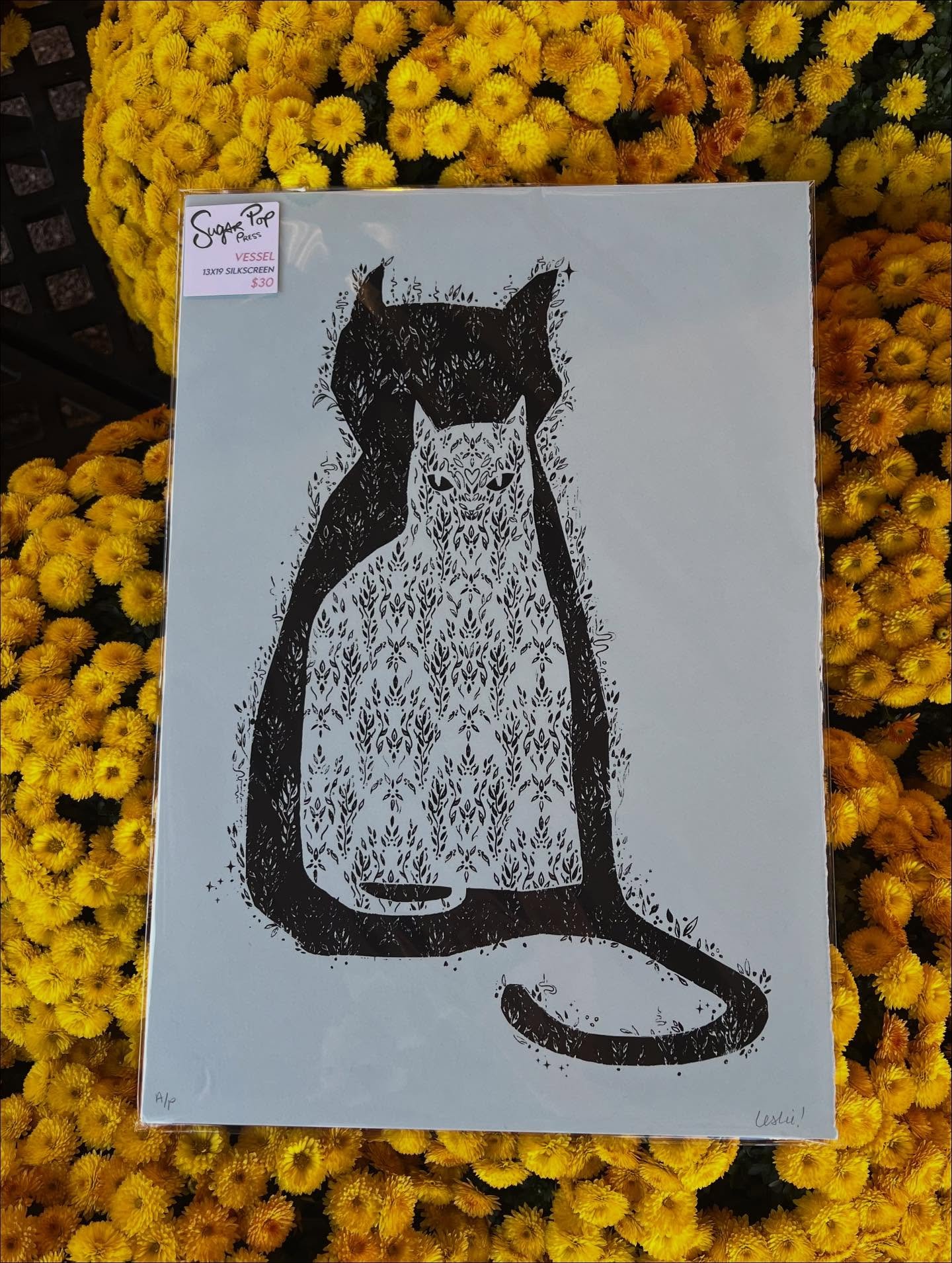 Come hang out! Eat some apples, buy some art. 🍏🎃💕