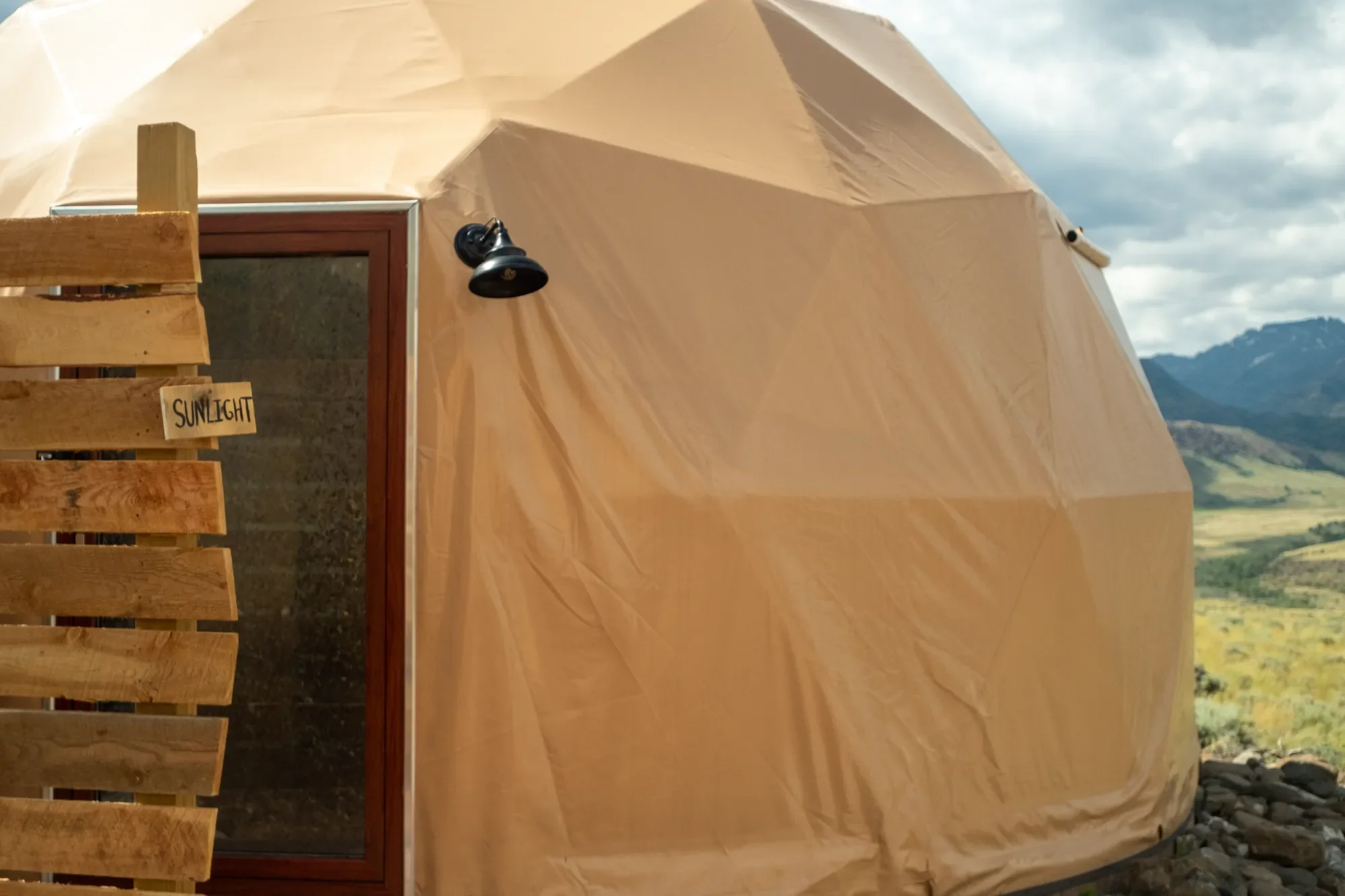 Pure-Heart-Retreat_Wyoming-Wellness-Retreat-Center_Sunlight-Dome-39.webp