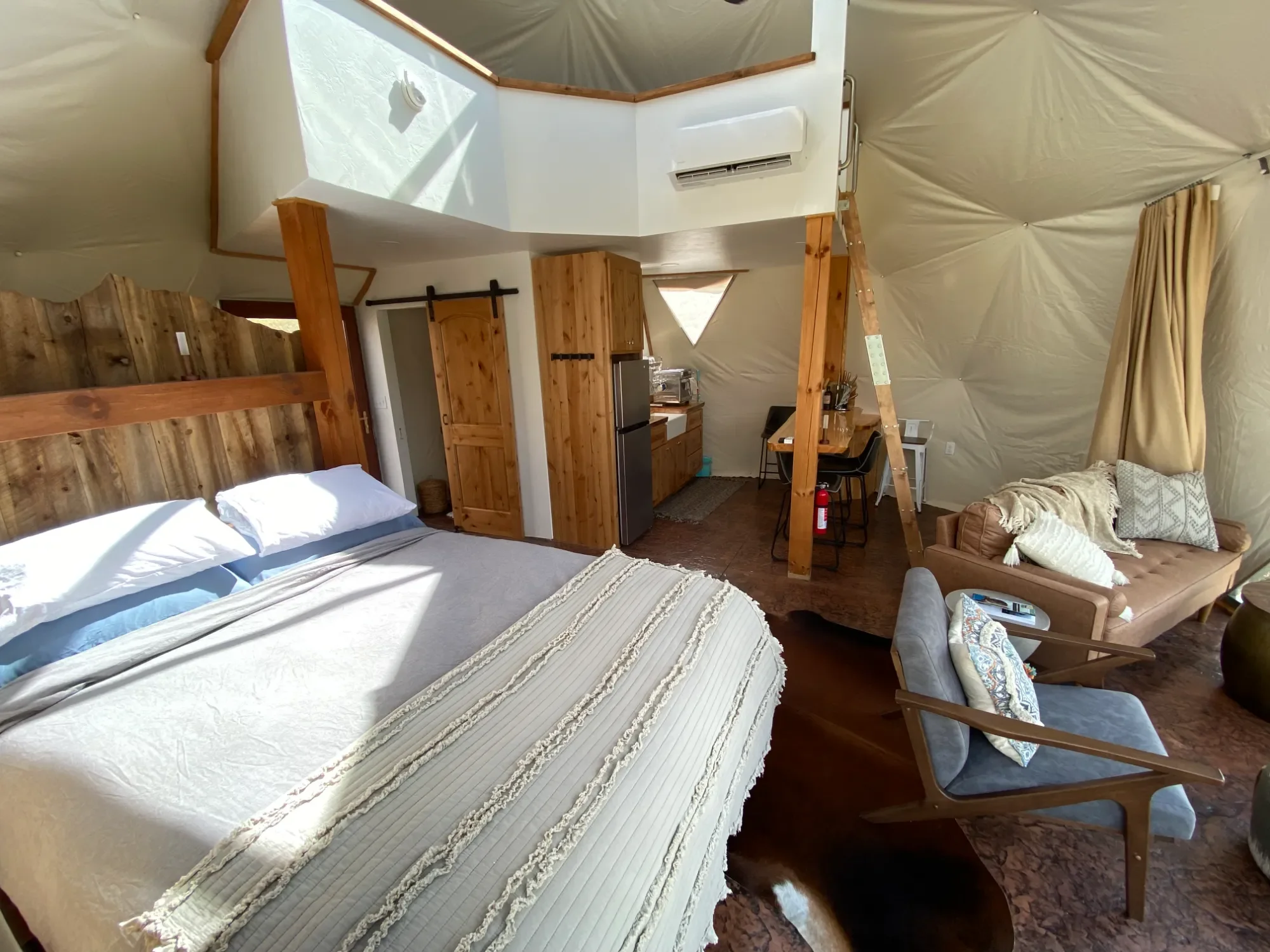 Pure-Heart-Retreat_Wyoming-Wellness-Retreat-Center_Sunlight-Dome-11.webp
