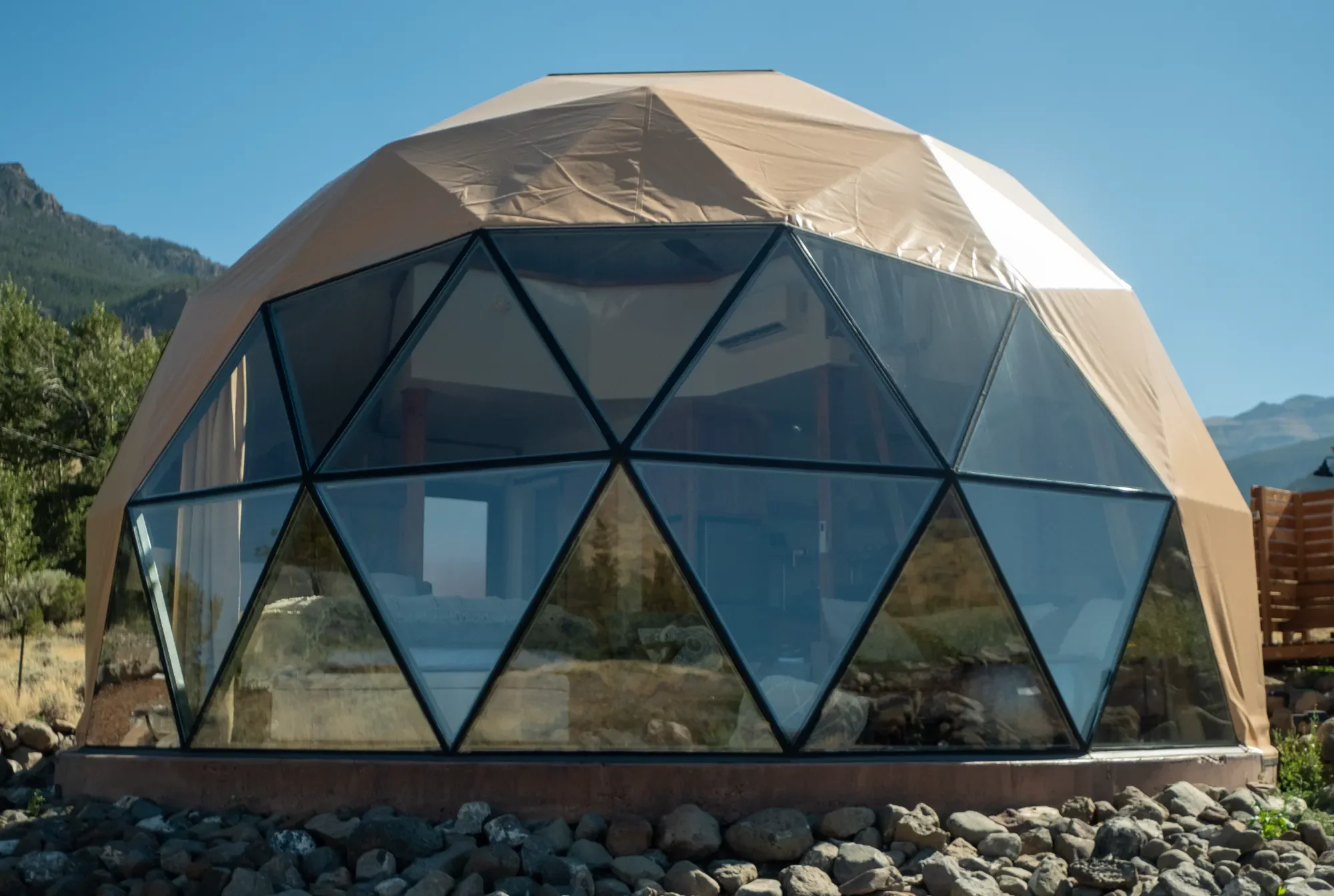 Pure-Heart-Retreat_Wyoming-Wellness-Retreat-Center_Heart-Mountain-Dome-01.webp