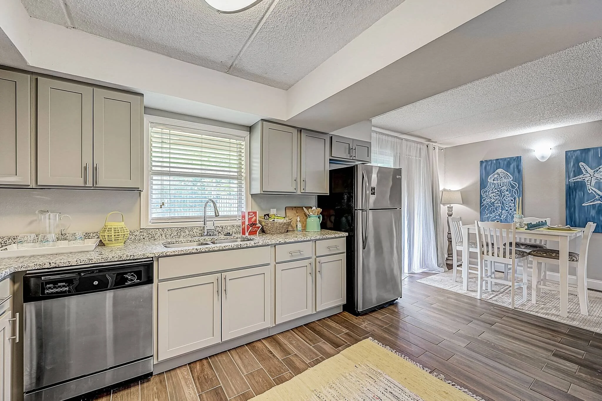 10-web-or-mls-Plaza-Atlantic-Model-Unit-77-004.jpg