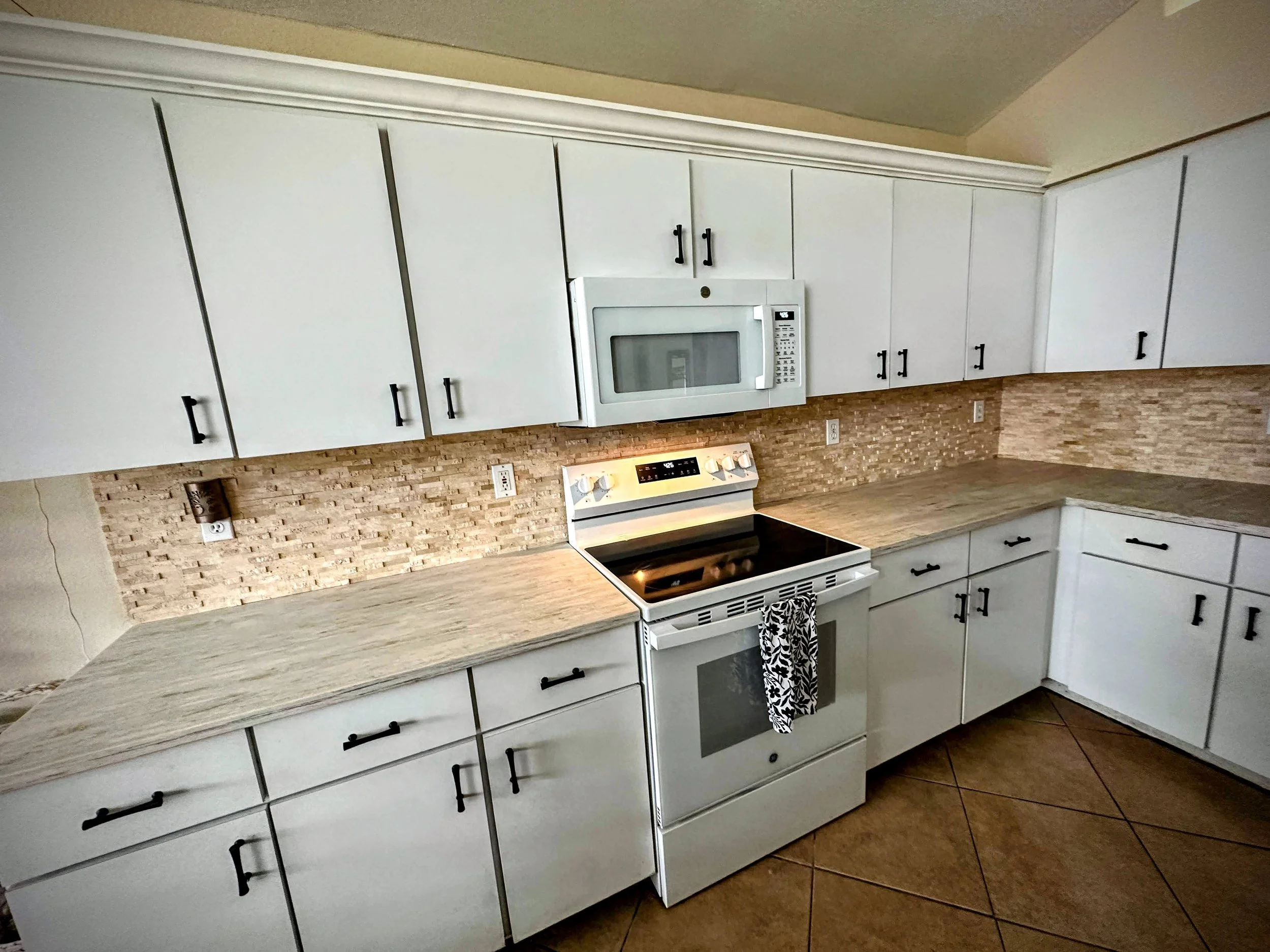 Custom Kitchen Backsplash Installation Service