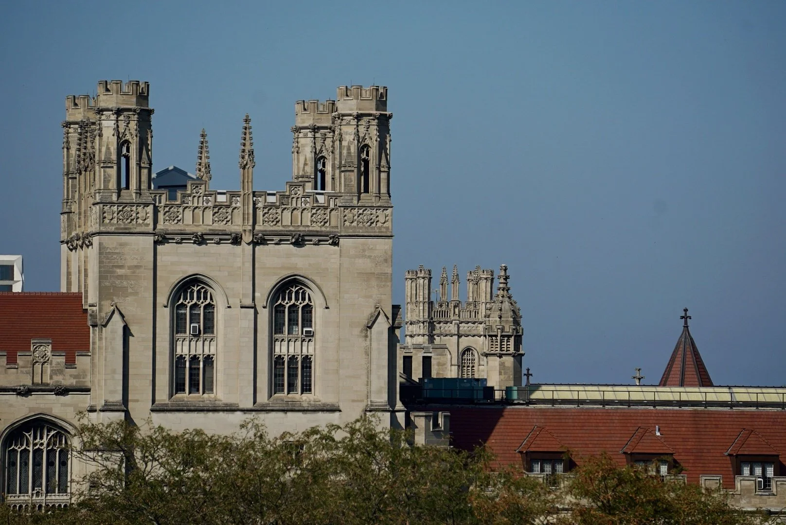 [Photo] Chicago Codifies IHRA Definition of Antisemitism After UChicago Student Lobbying