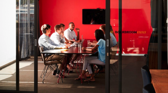 Beyond 20 Seconds: The Independent Mind of the Board