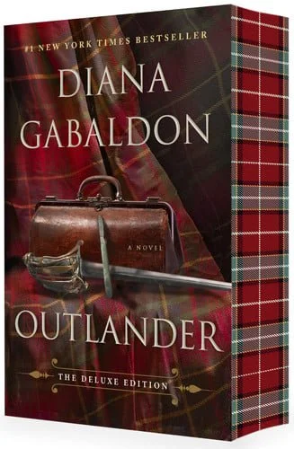 Book cover: Outlander (Deluxe Edition): A Novel by Diana Gabaldon
