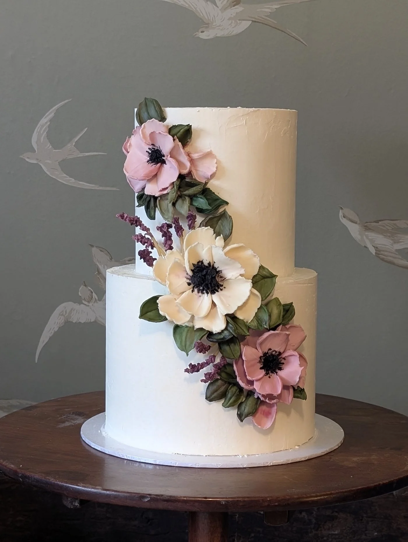 Luxury-bespoke-wedding-cakes-hand-sculpted-floral-Suffolk-Cotswolds-Wild-Autumn-9.jpg