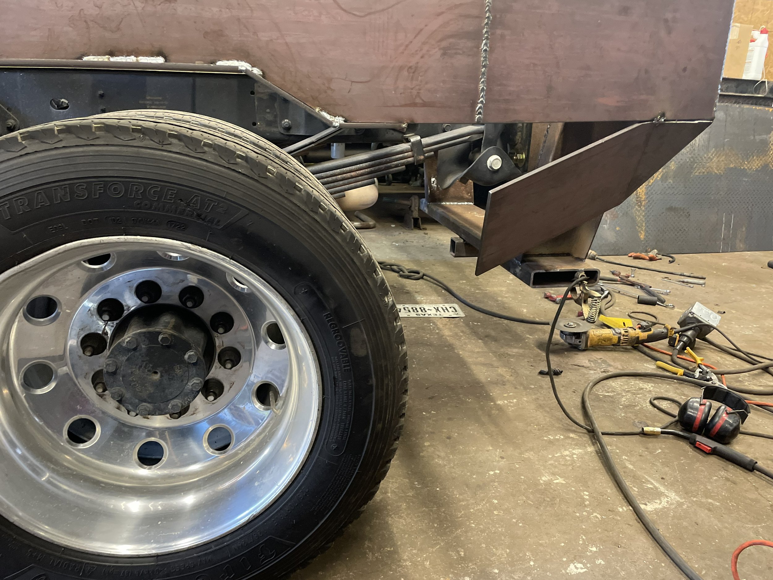 Fabrication Tire.jpg