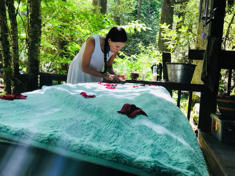 flower essence healing and Daoist stone medicine Asheville