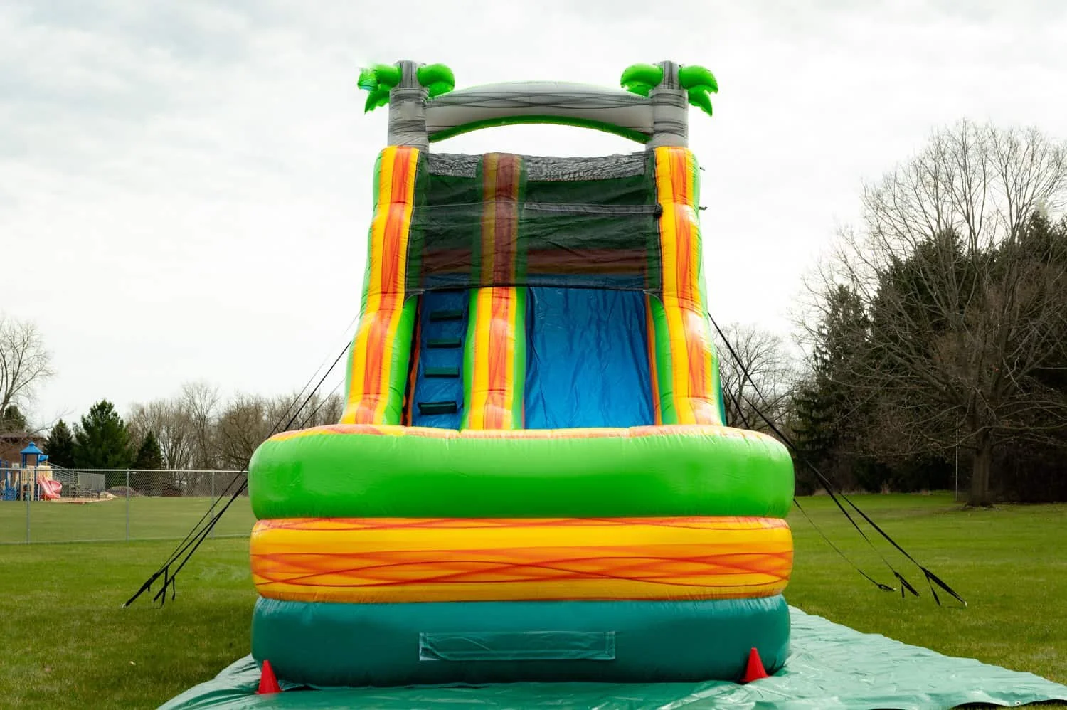 the-gathering-company-29x12-wet-and-dry-slide-right.jpg