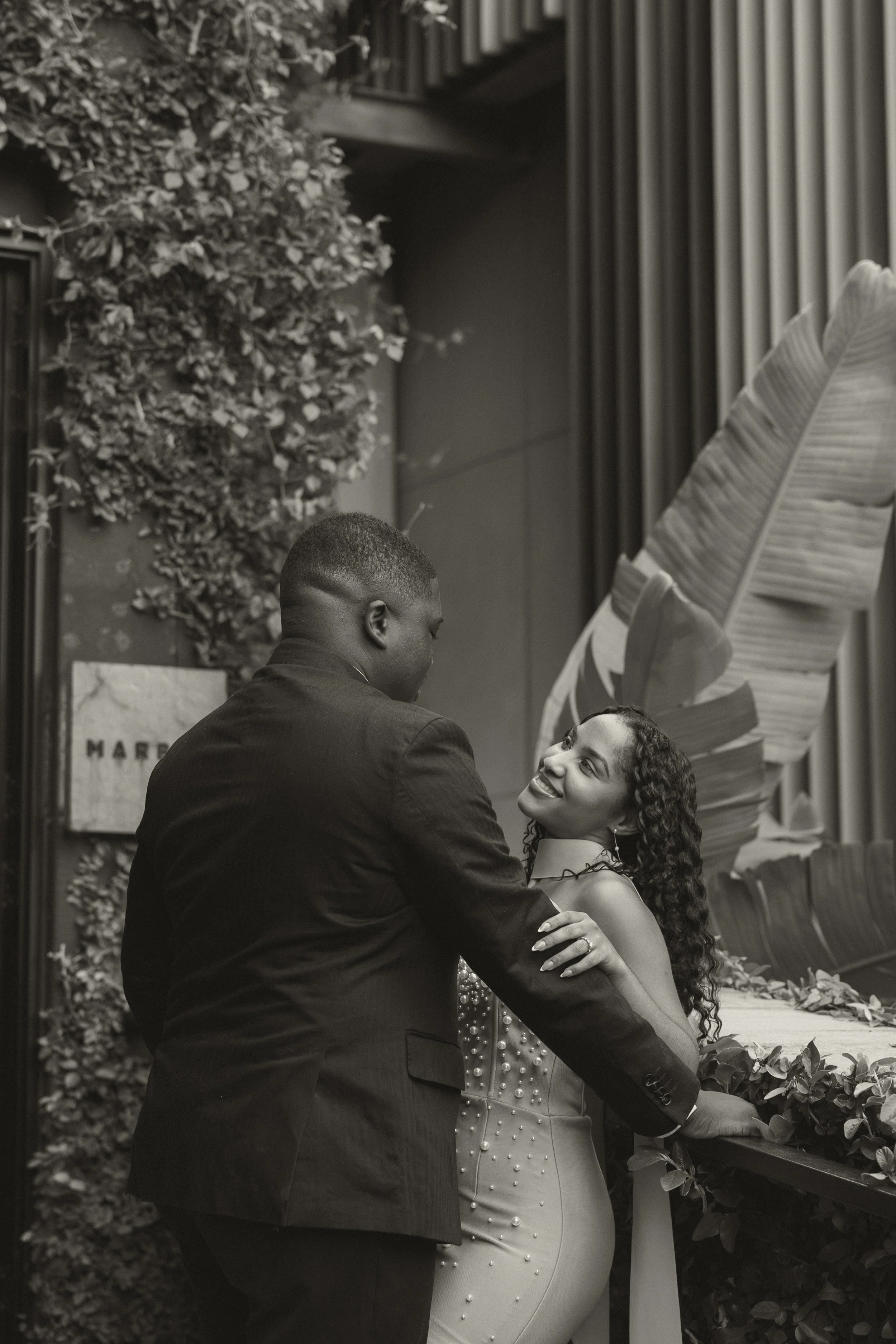 Bran-Leigh&MarcoEngagementPreviewsByJustJStudios-13.jpg