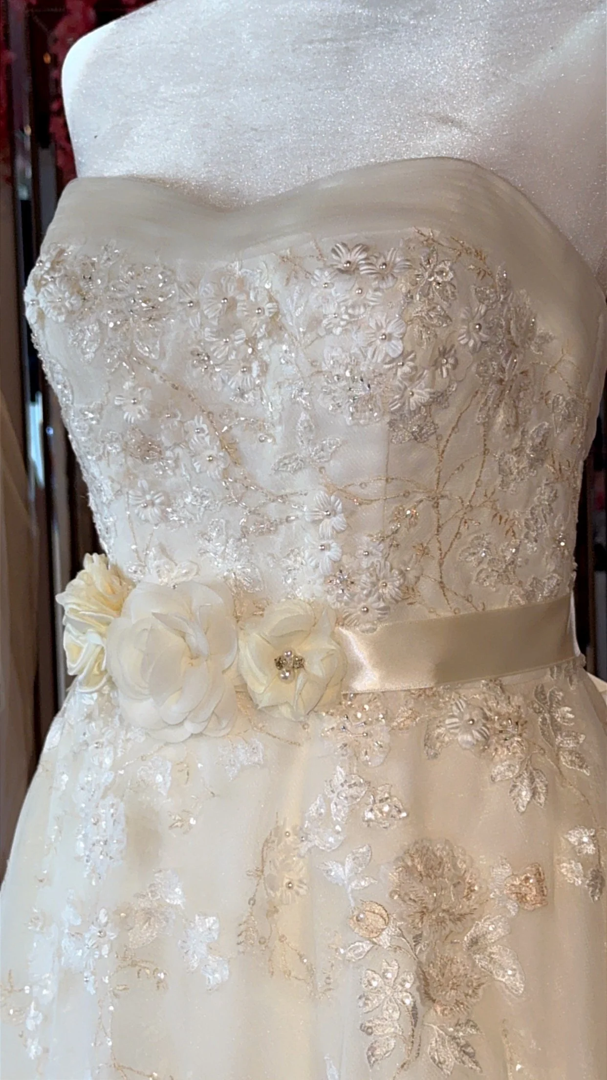 Size 6- floral belt is optional 