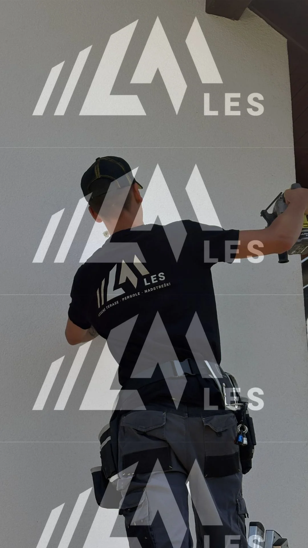 LM Les, lesena pergola