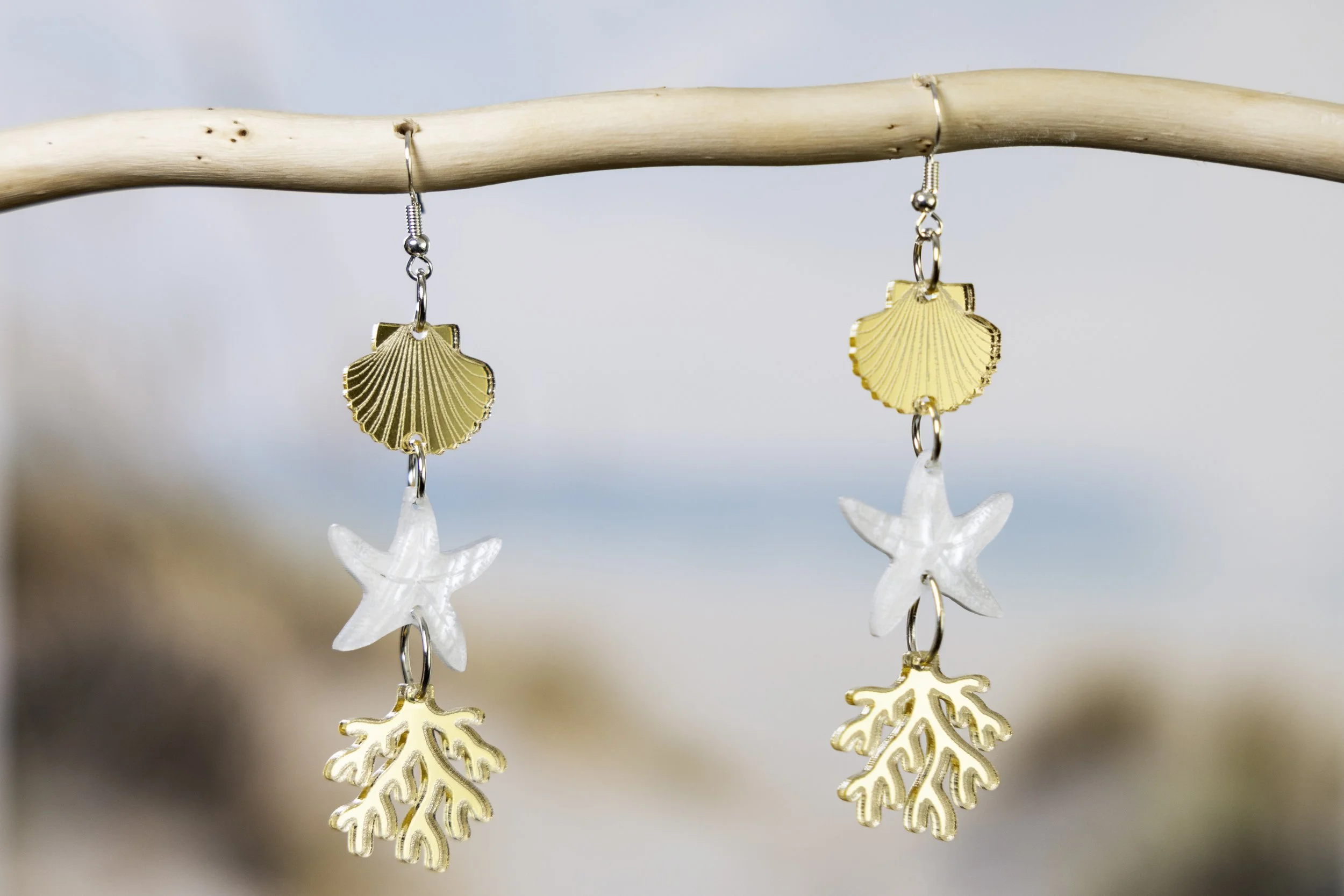 On the Seafloor Earrings - Gold Mirror and White Pearlescent