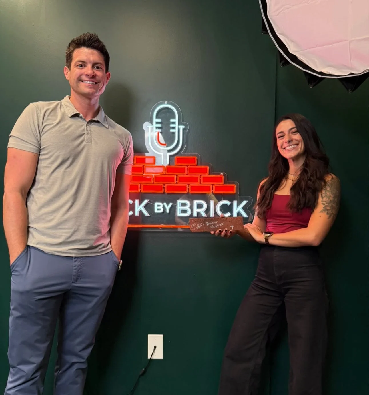Had the absolute pleasure of sitting down with @danielrondberg to talk business, kids, homeschool, The Broker Reserve and so much more! 

Go take a listen at the link and let us know what your favorite part was! 

#entrepreneur #businesstalks #financ