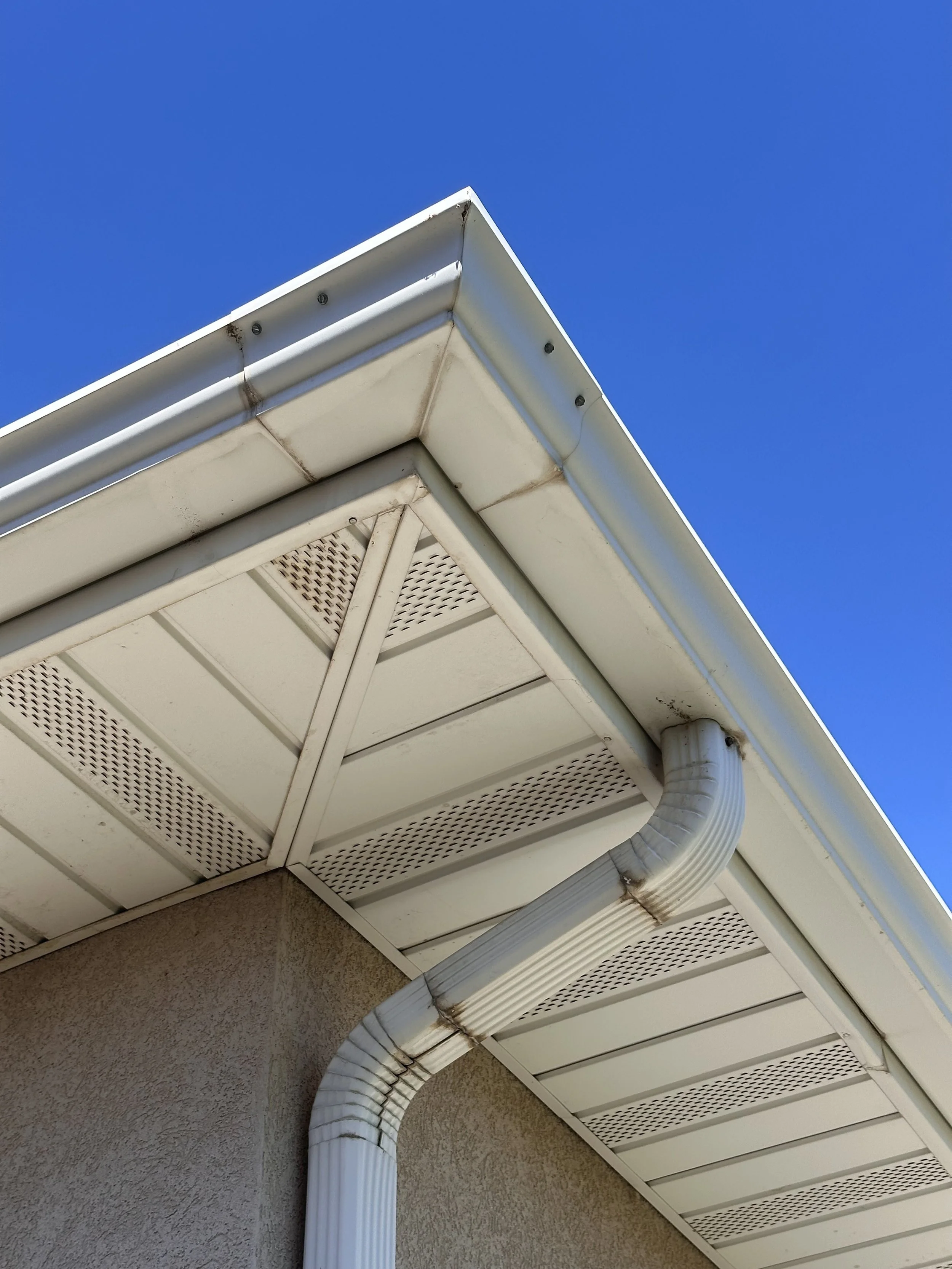 Rain Gutter Costs Per Foot, What You’re Actually Paying For